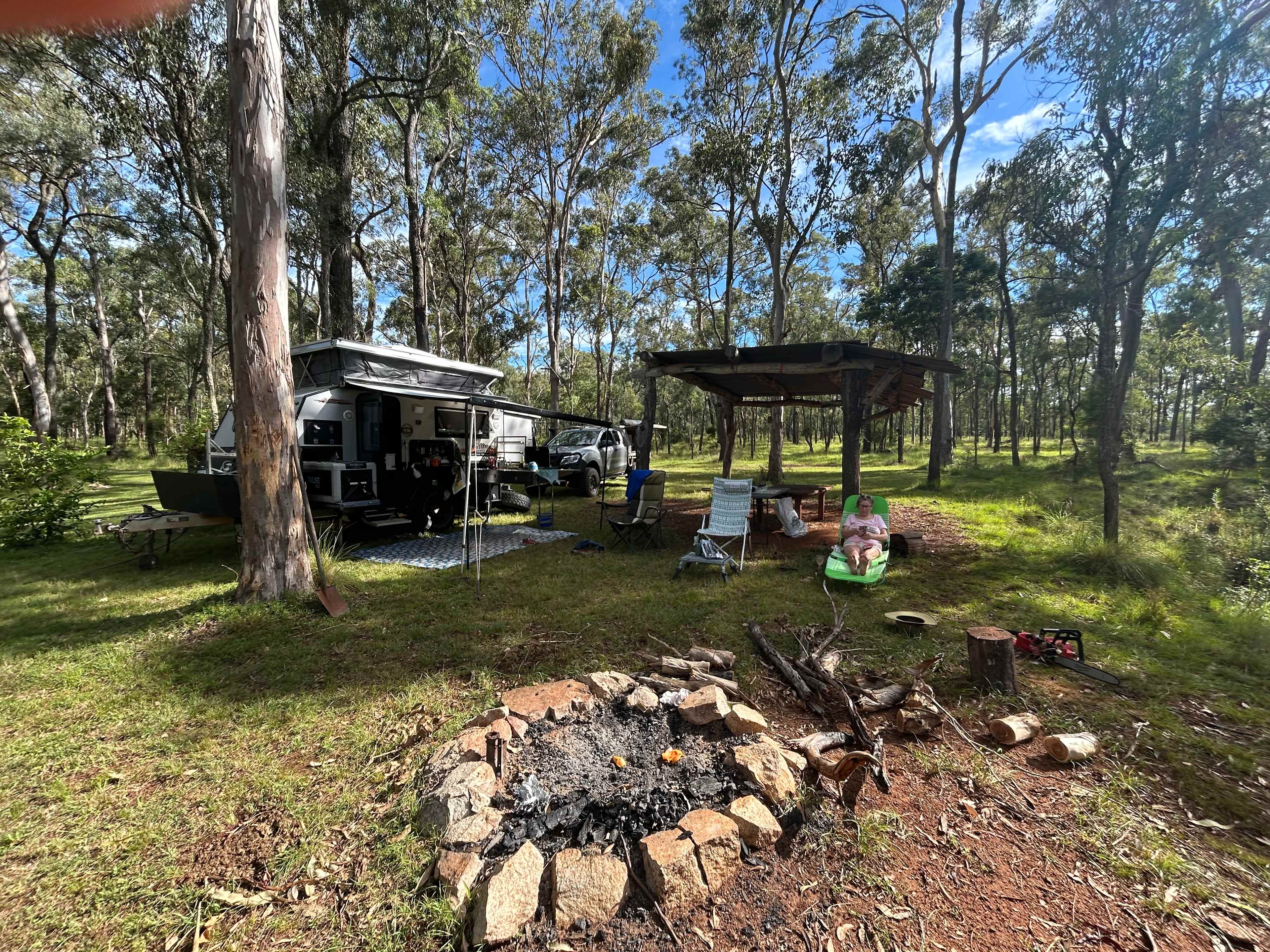 Empty Pockets creek-side Farm Stay