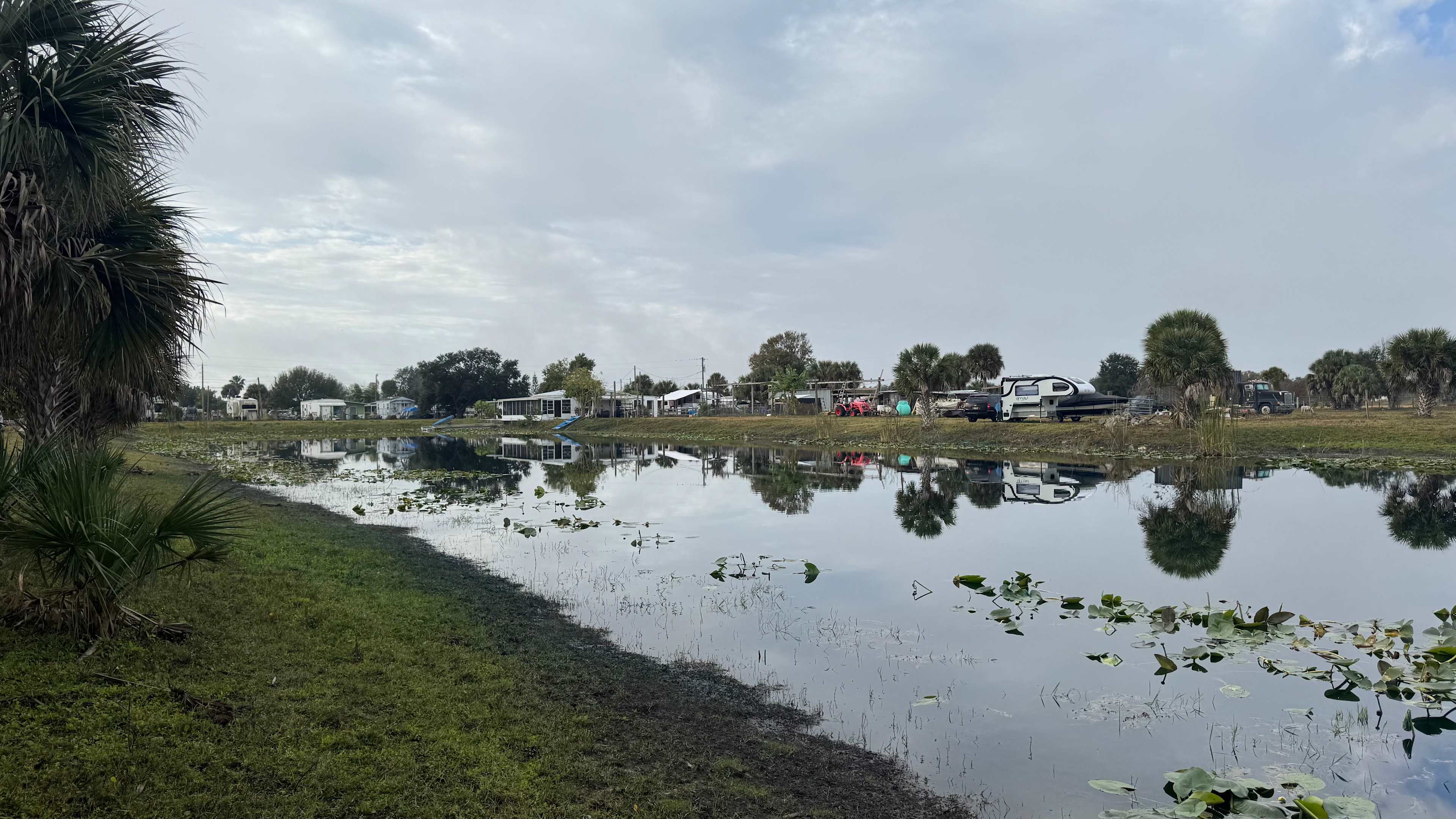 Blue Fox Ranch: Lake & Farm Camp