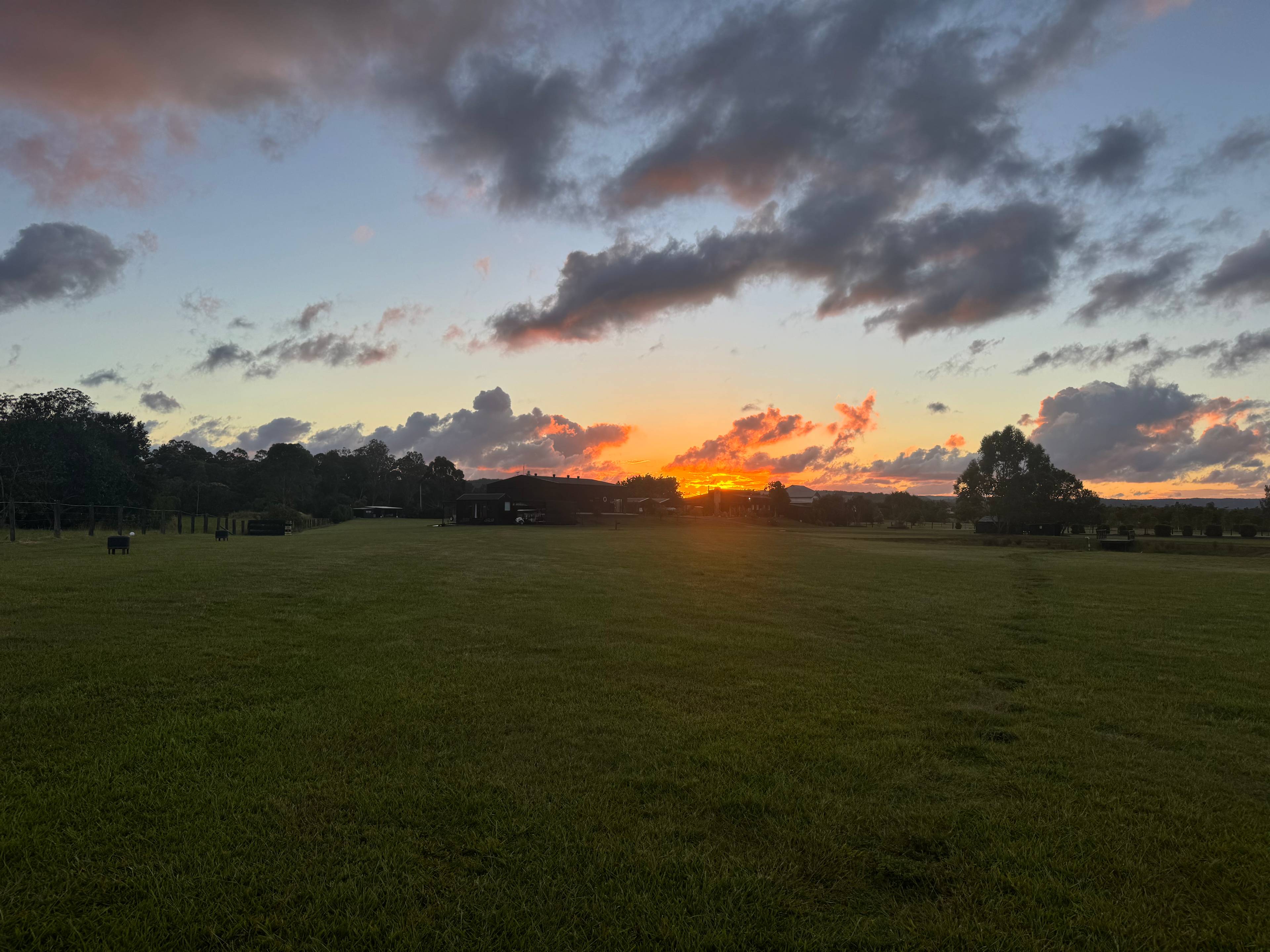 The River Shed - Camp Stay