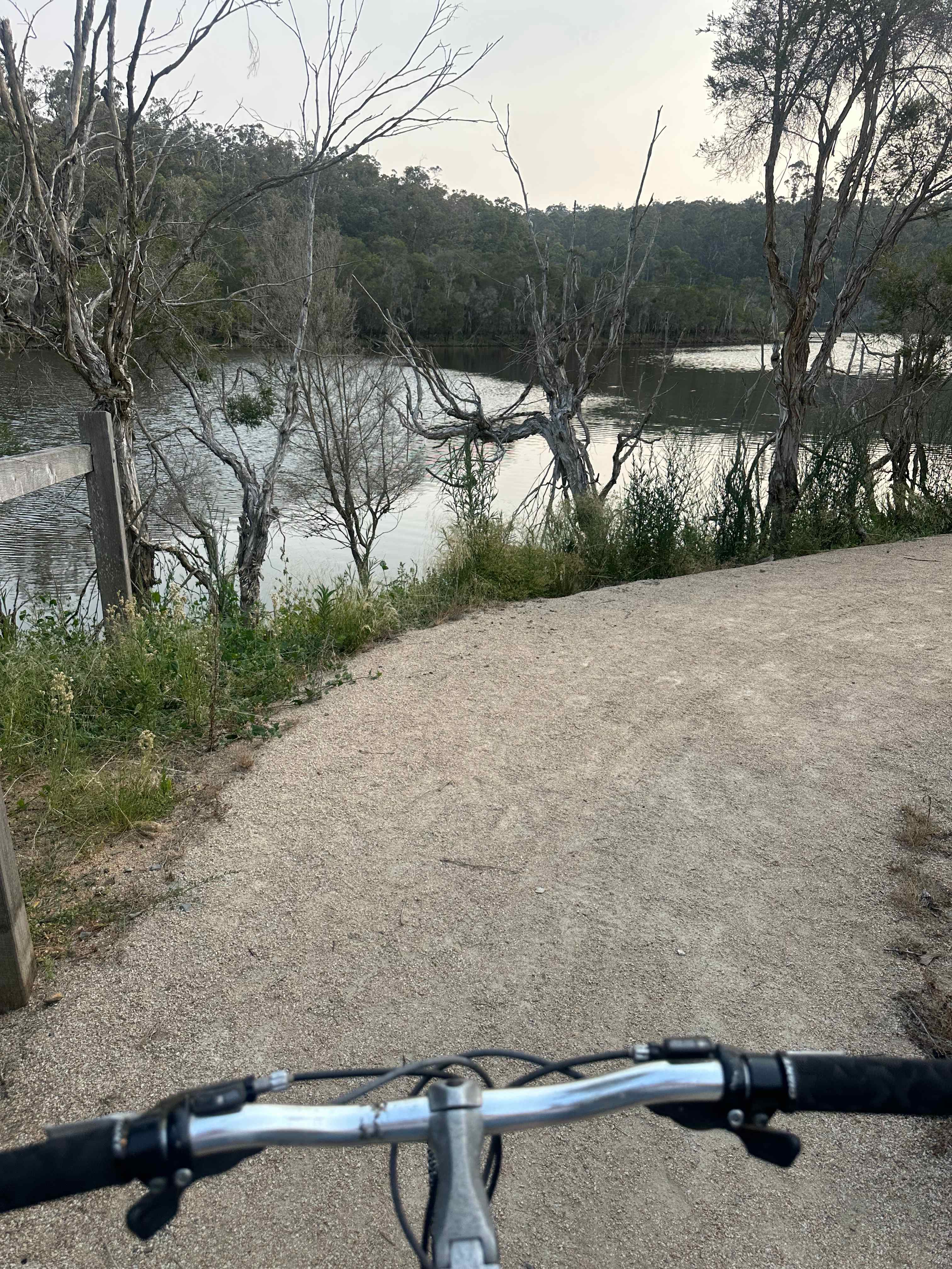 Nowa Nowa Lakeside Farmlet.