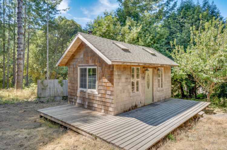 Petrolia Getaway