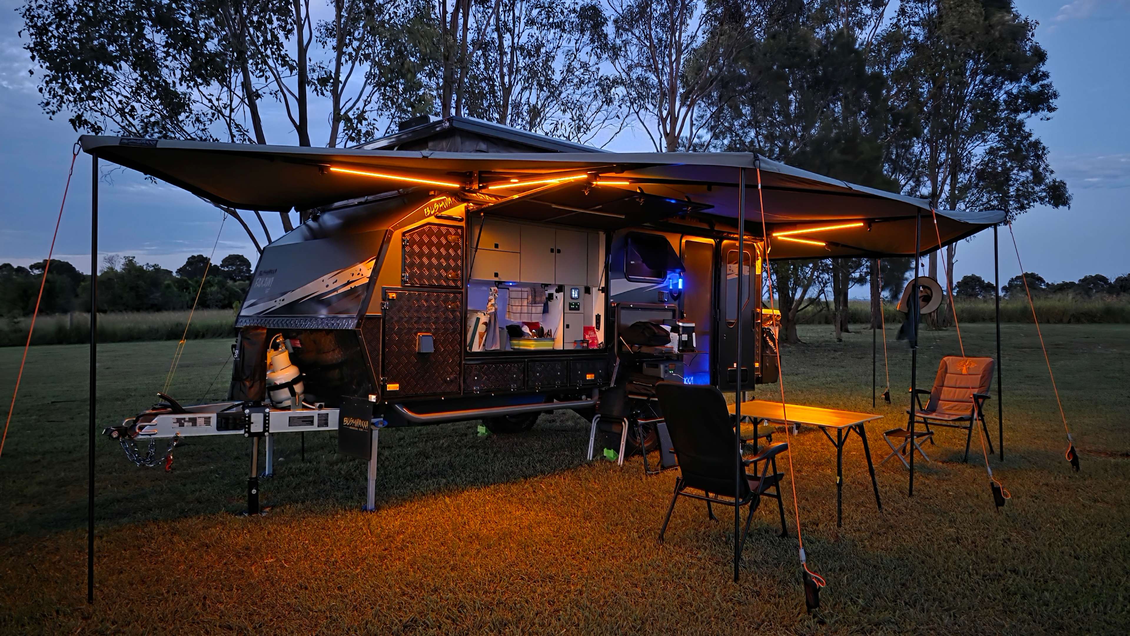 Olive View Estate - Stunning Views!