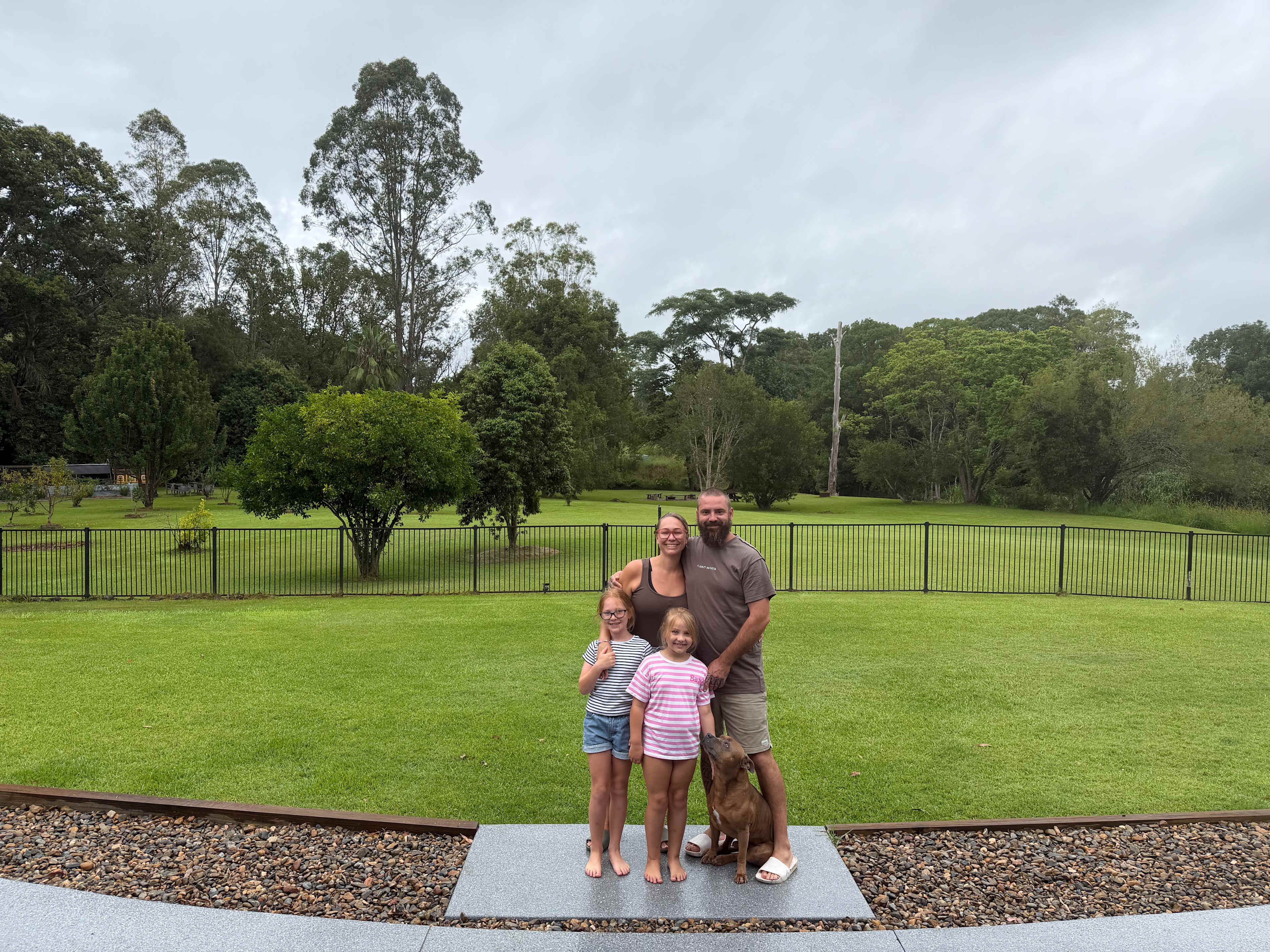 Lumeah By The Creek Near Waterfalls