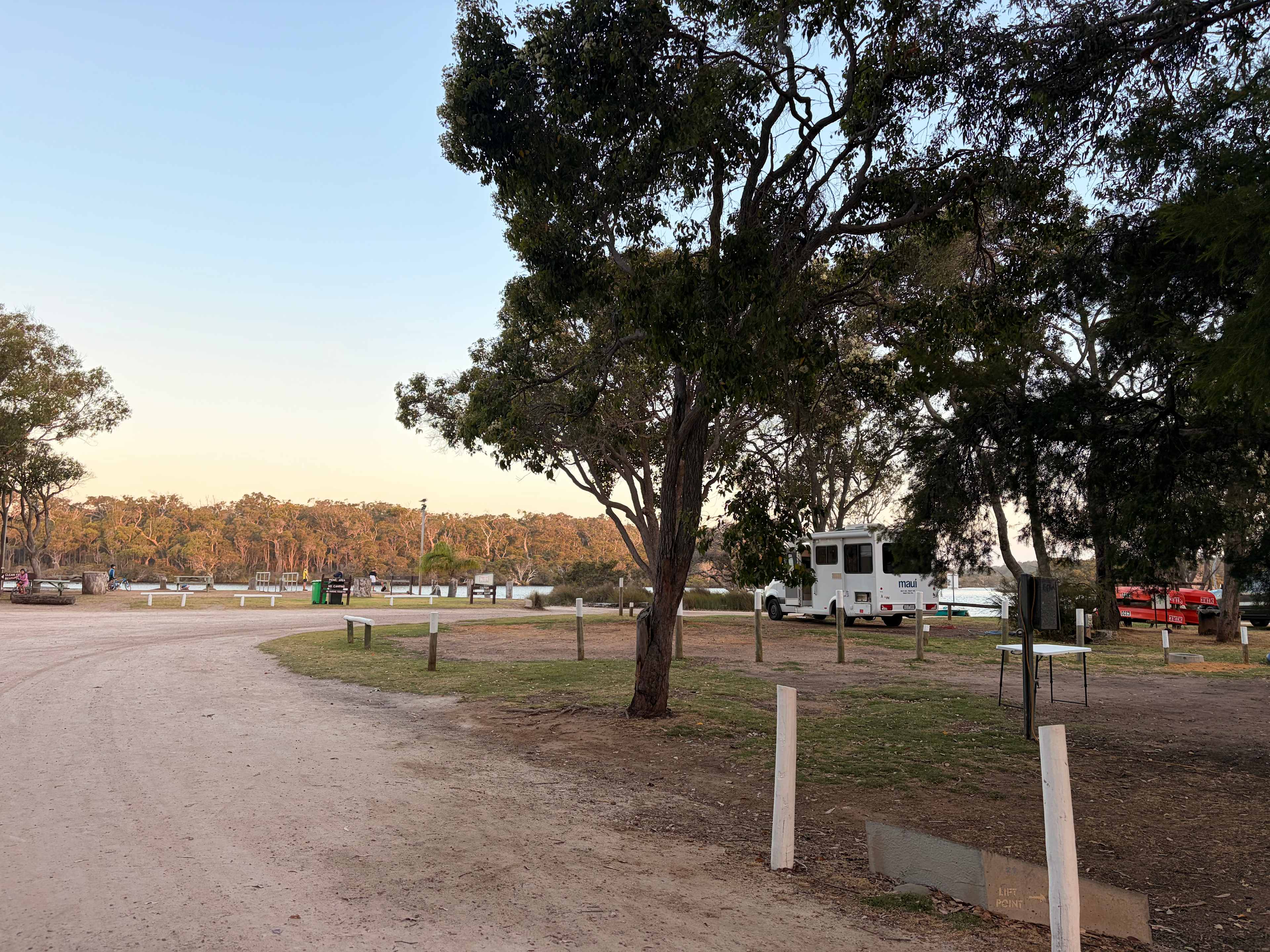 Molloy Holiday Park - Nature Awaits