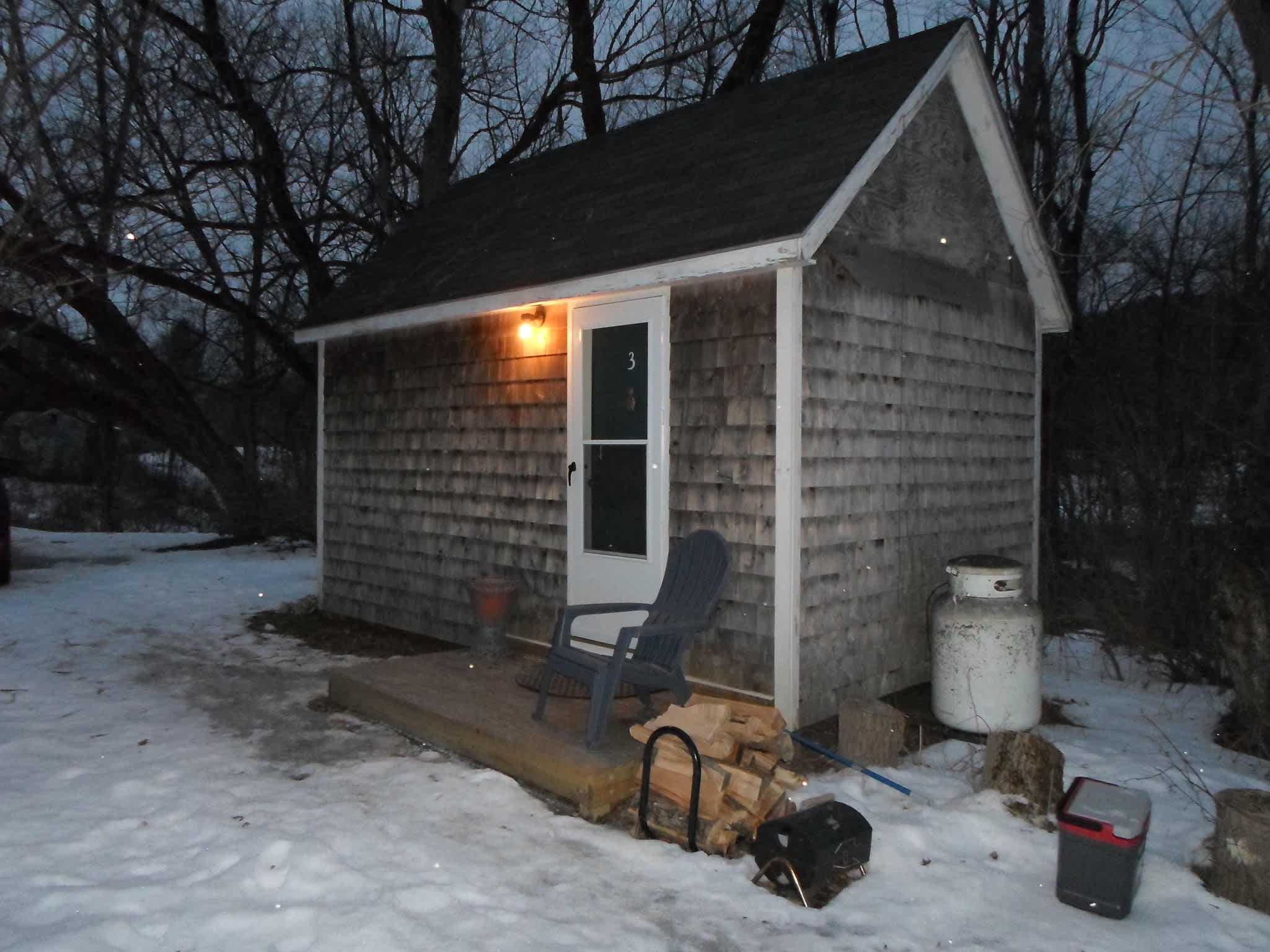 Riverside Retreat and Tiny Cabin