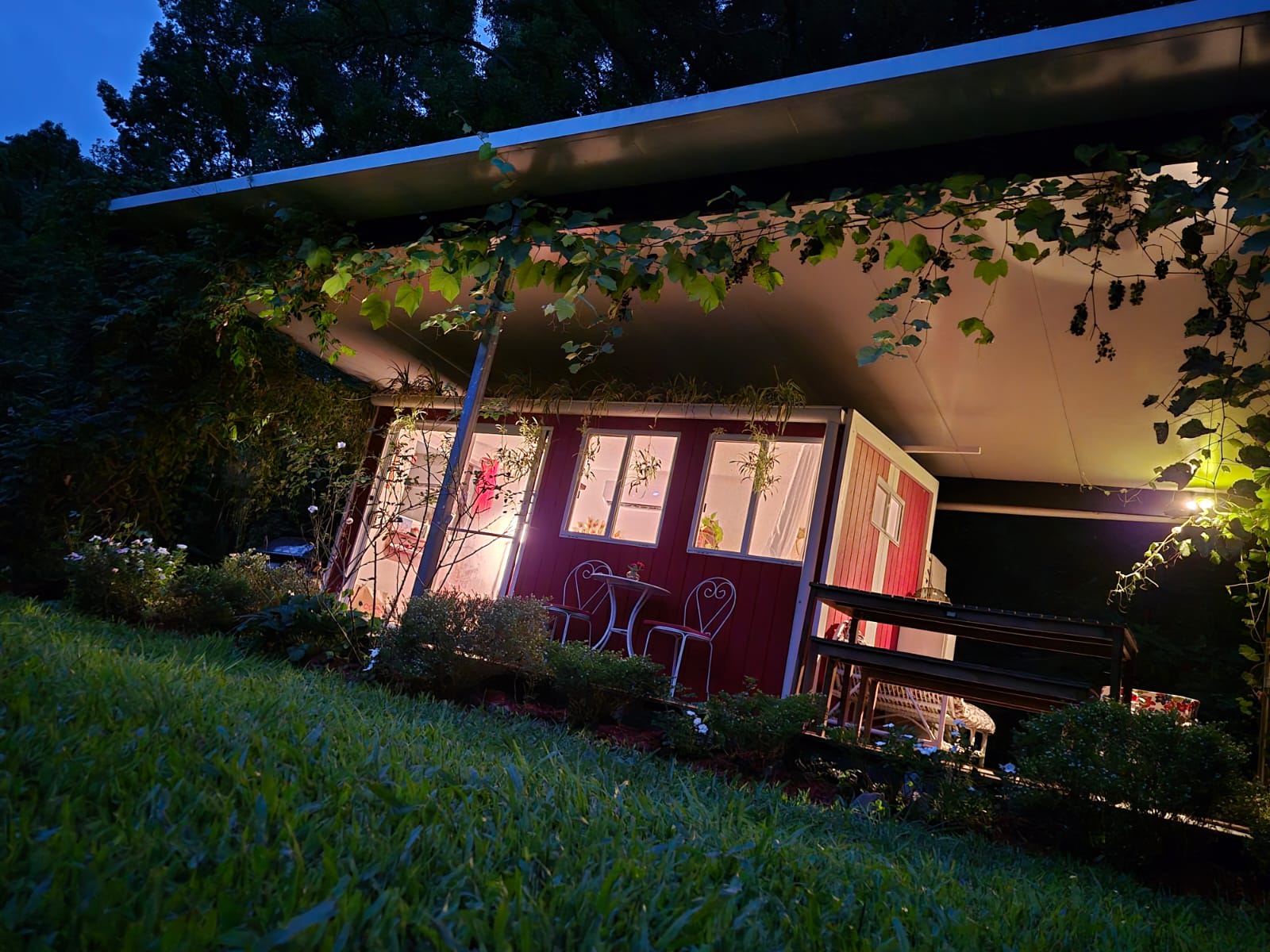 Crystal Creek Rainforest Treehouse