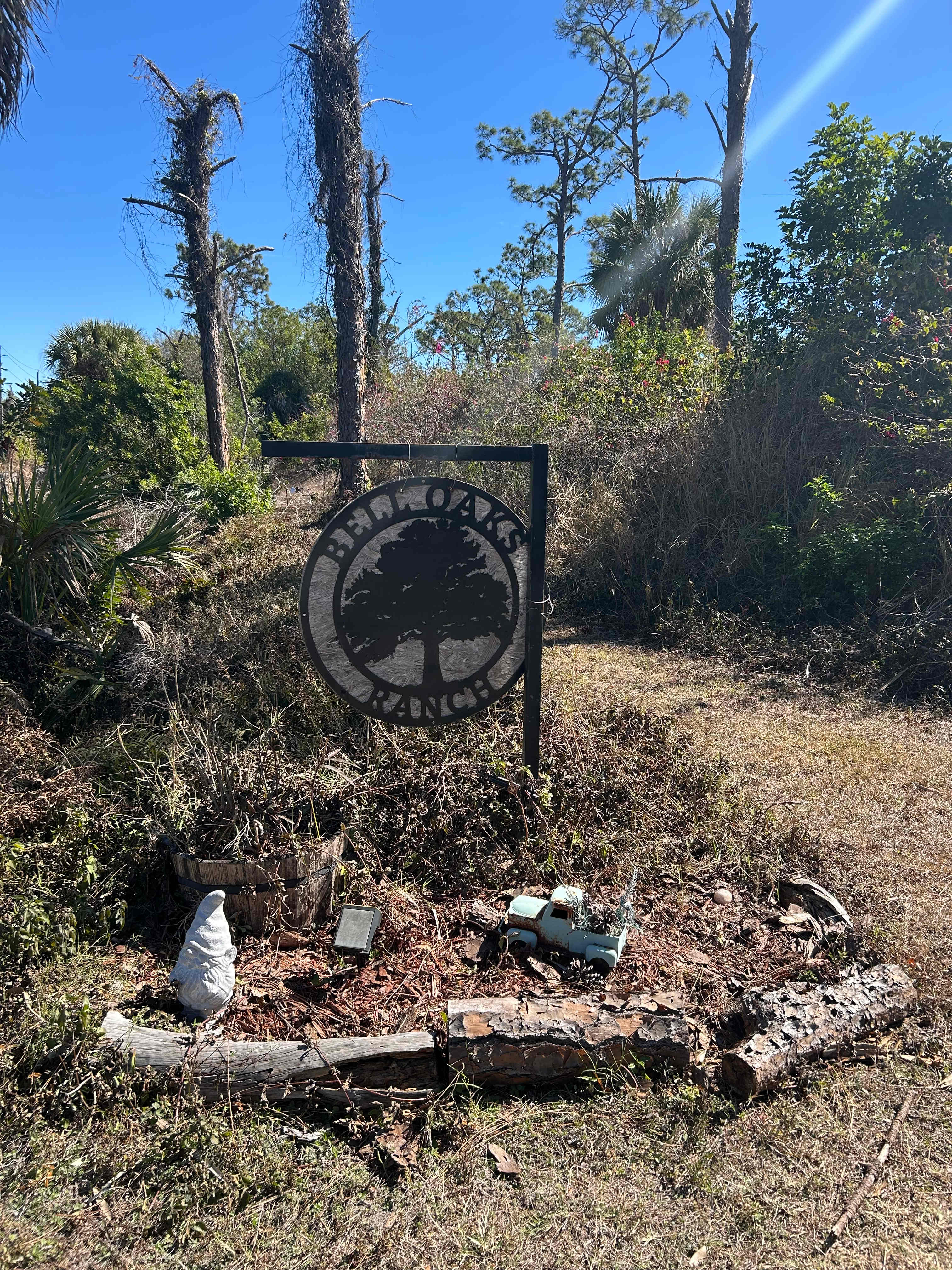 Bell Oaks Ranch 5 min from Beach