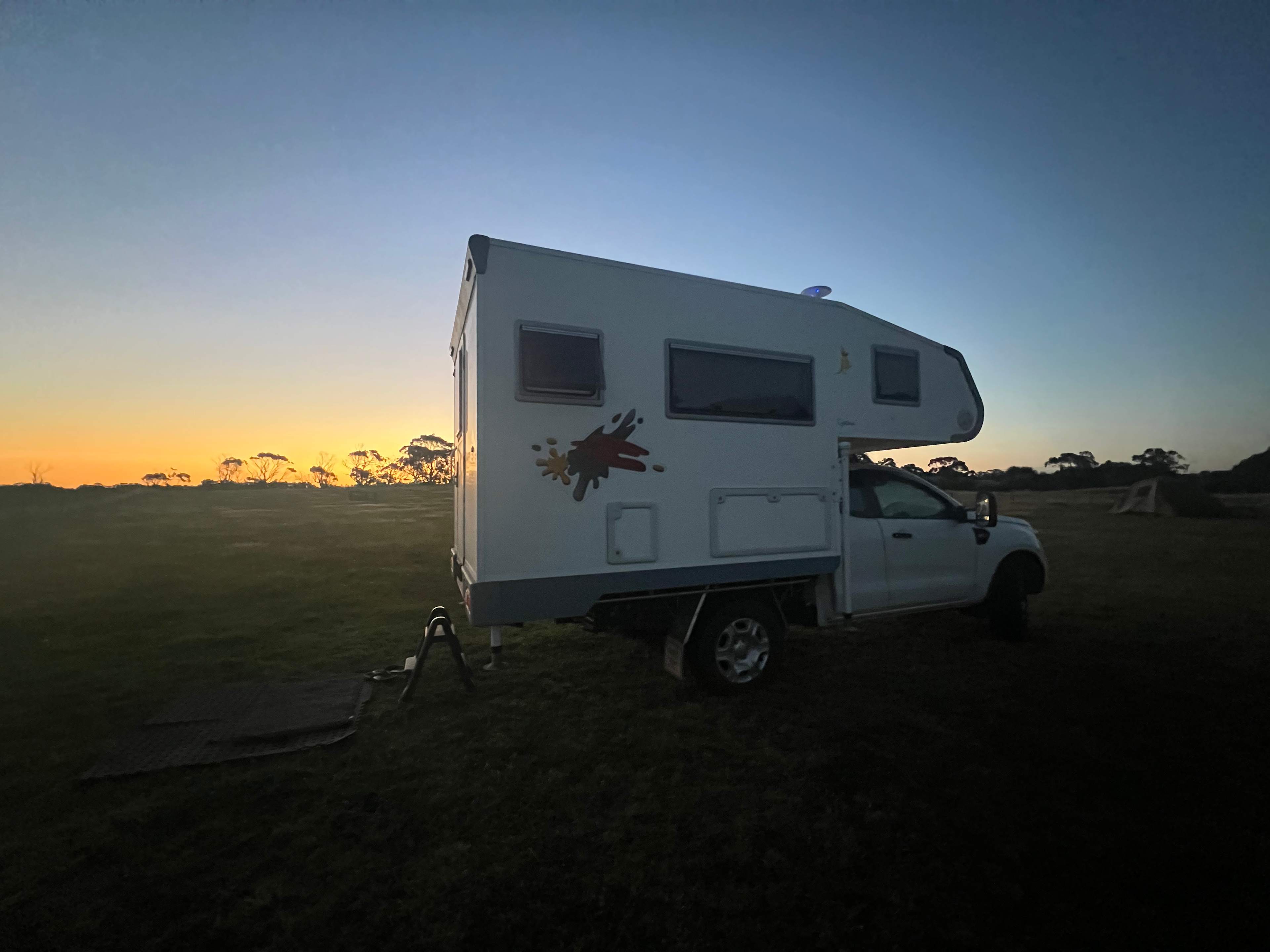 Waratah Camping