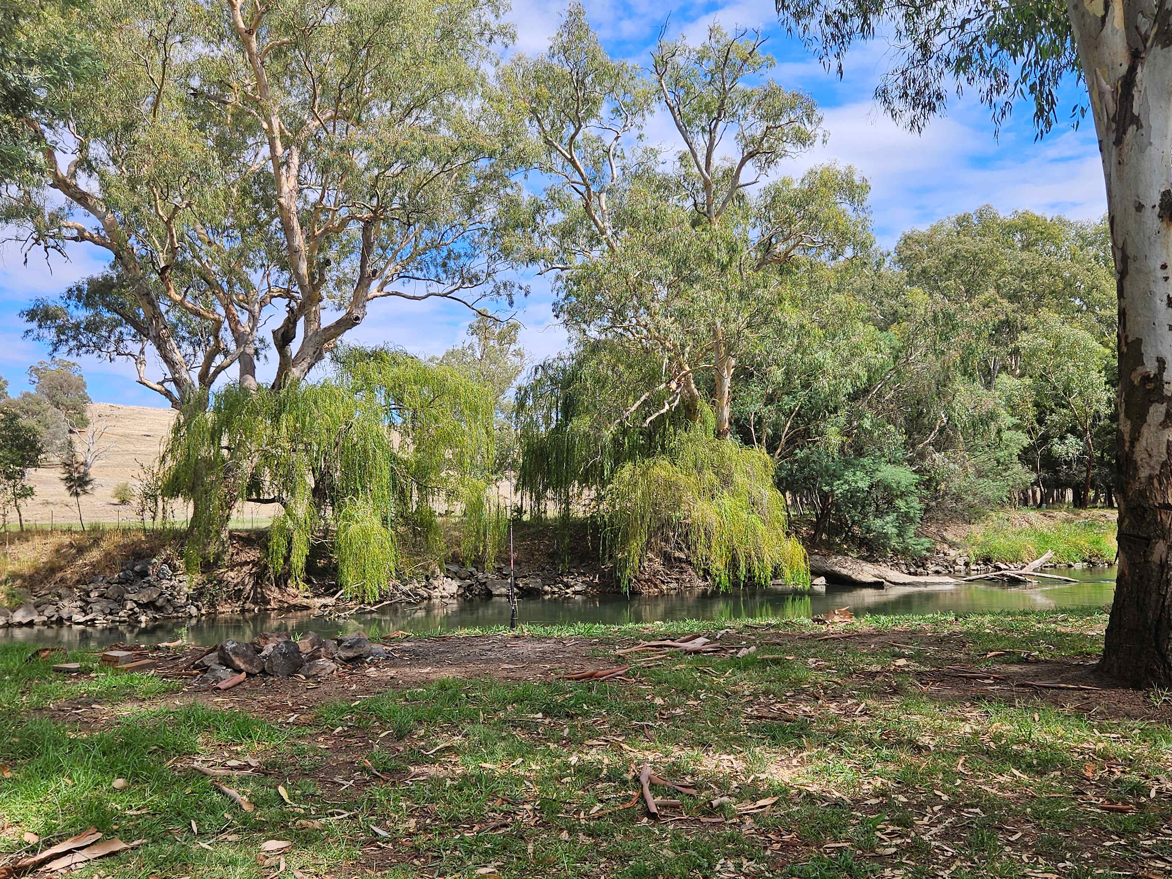 Bahwidgee on Tumut River