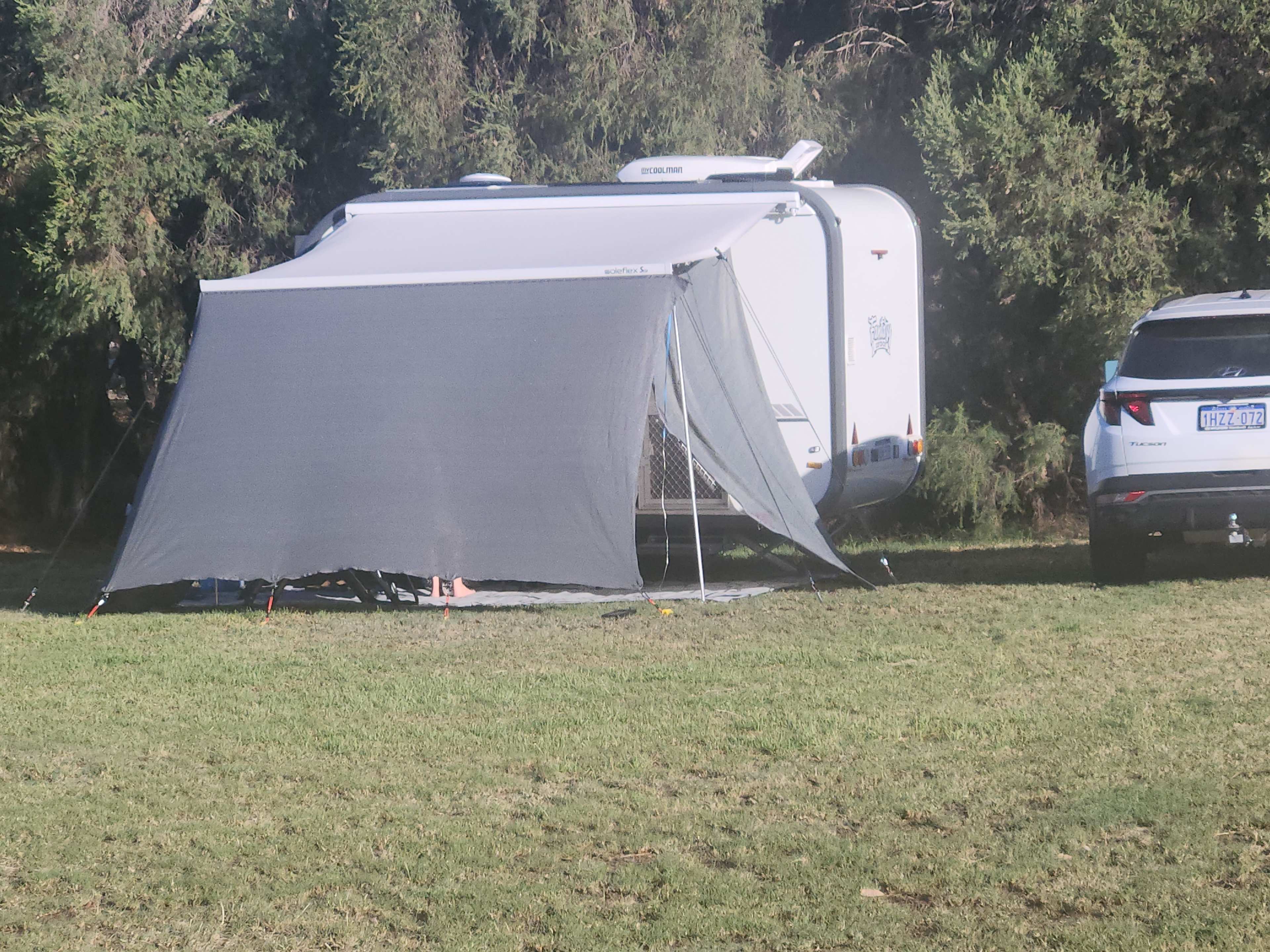 MR & MRS SLUDGE FARM STAY