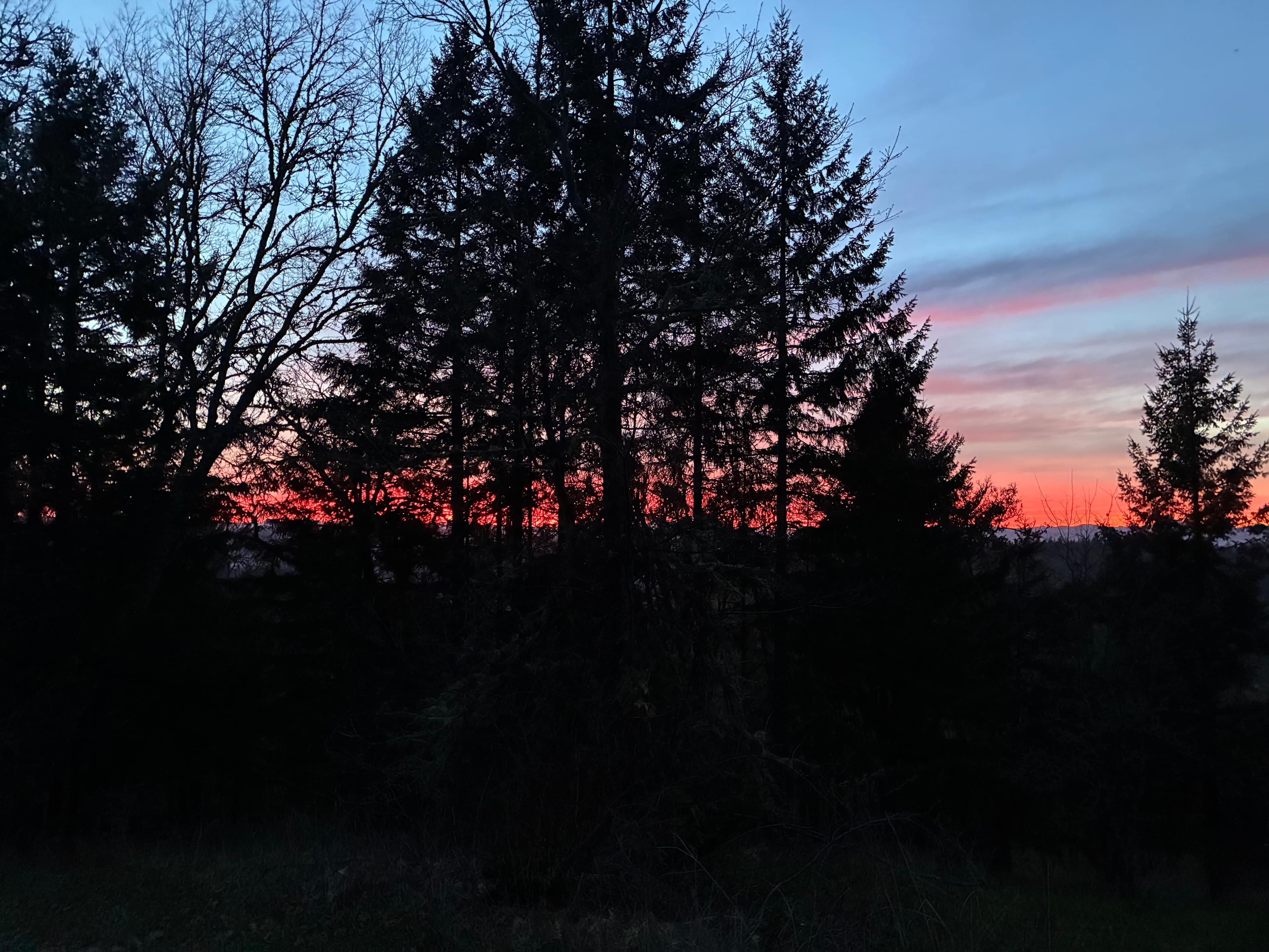 Close Inn Country View RV or VAN