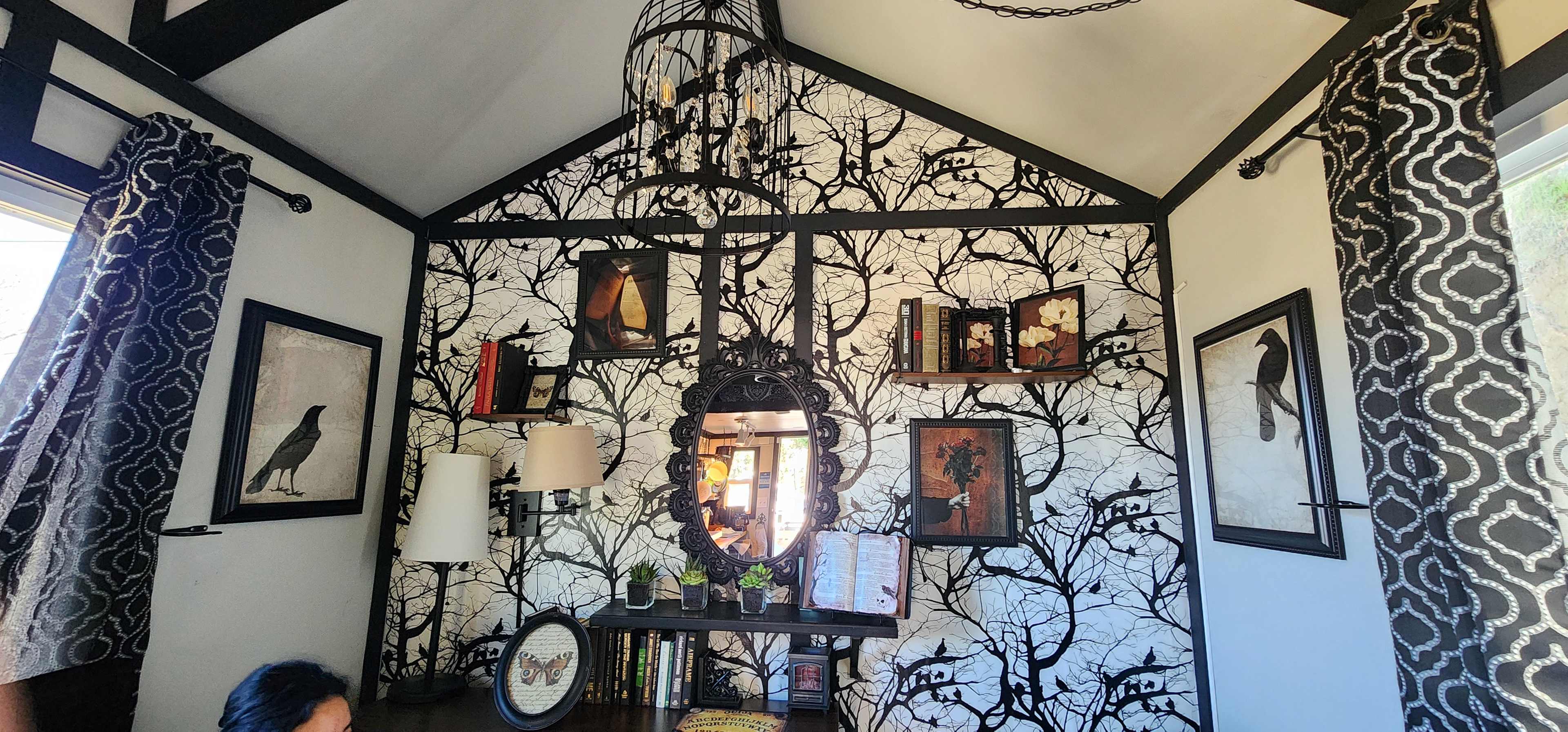 Hideout Mountain Lodge