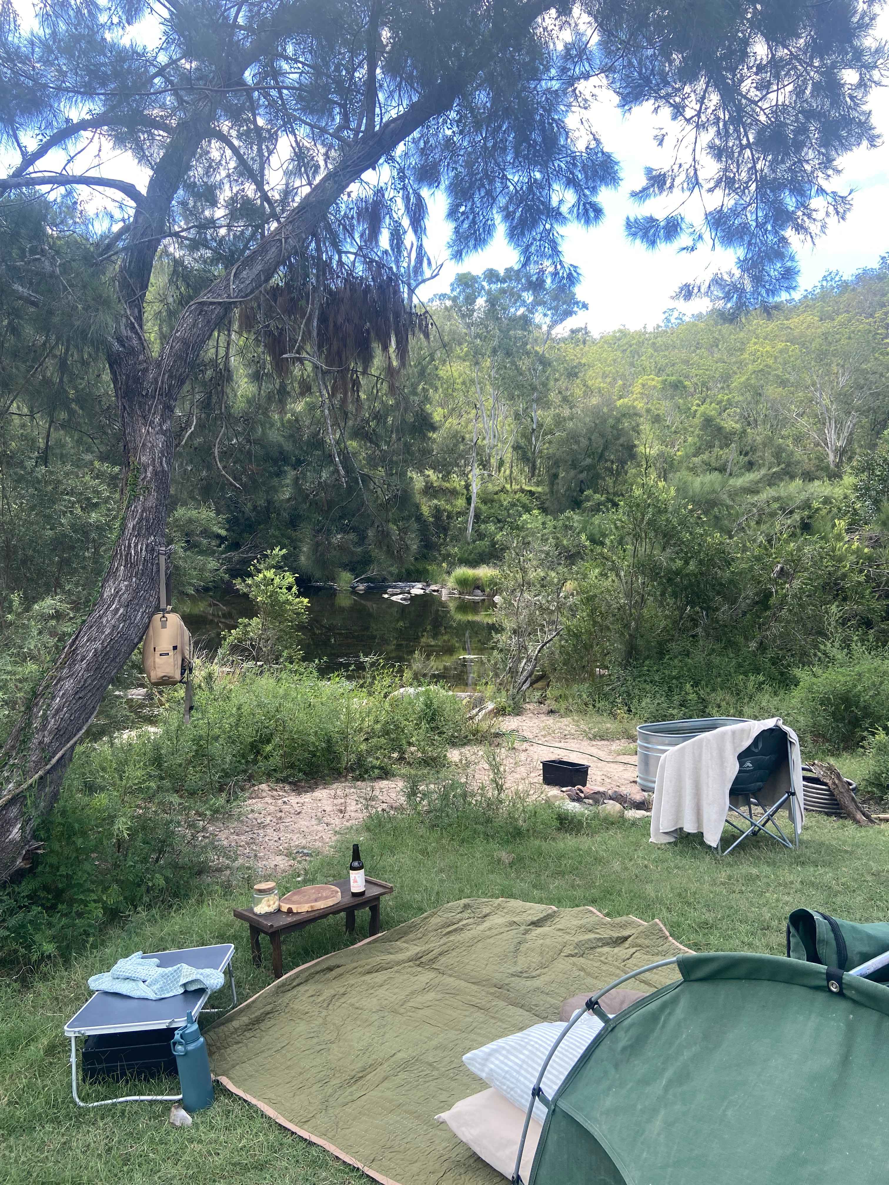 The Cove with hot tub 