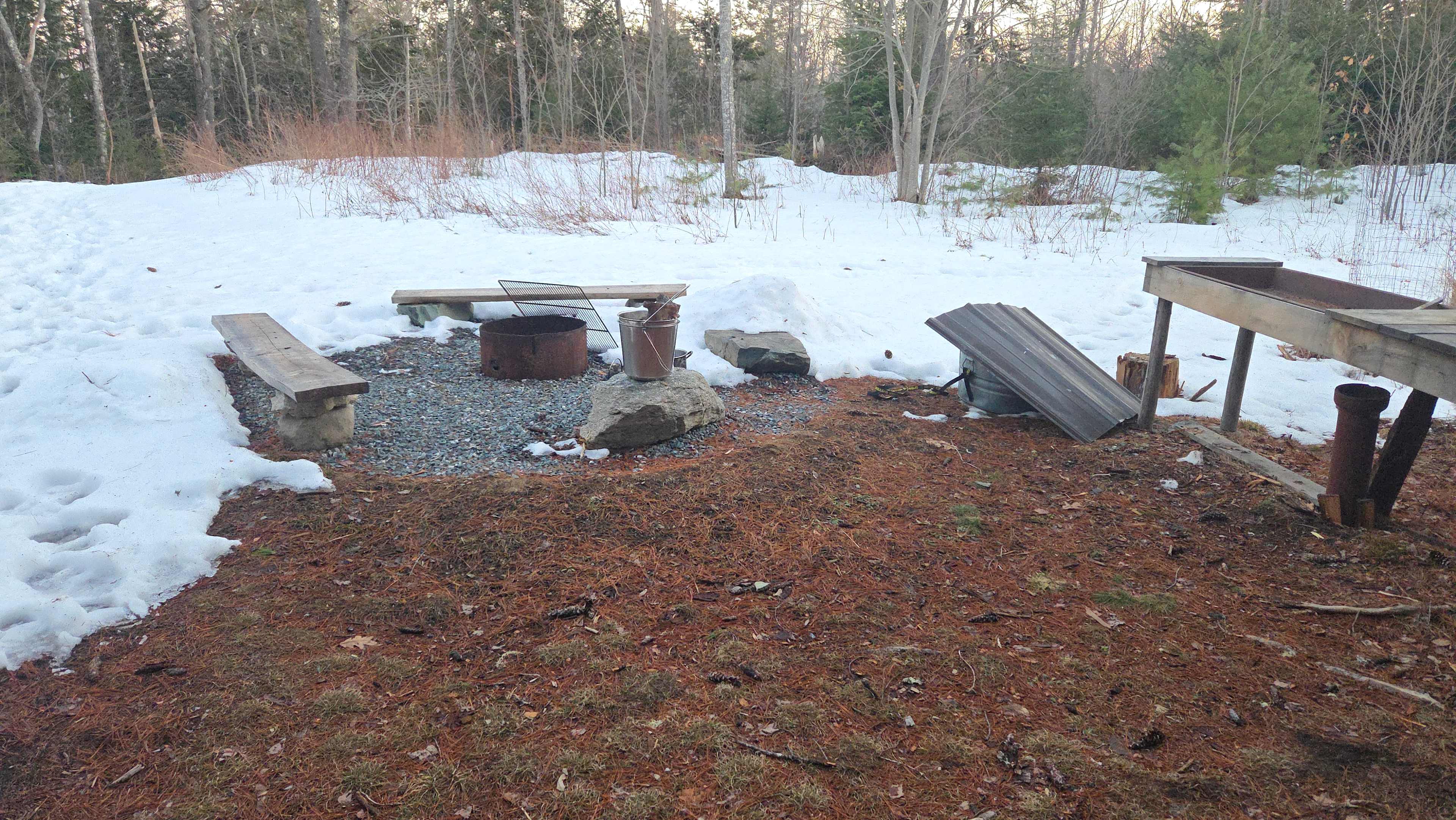 Chickadee Hollow: Eco Camping