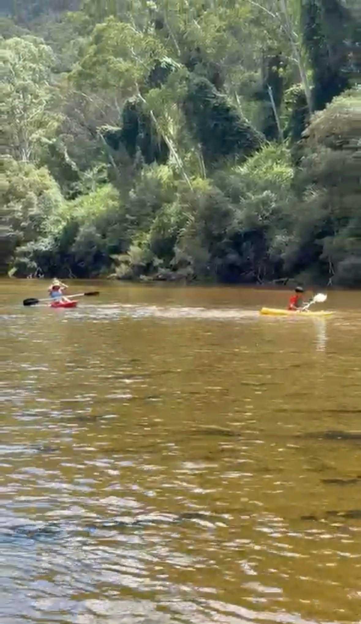 "DeView" Colo River Valley Camping