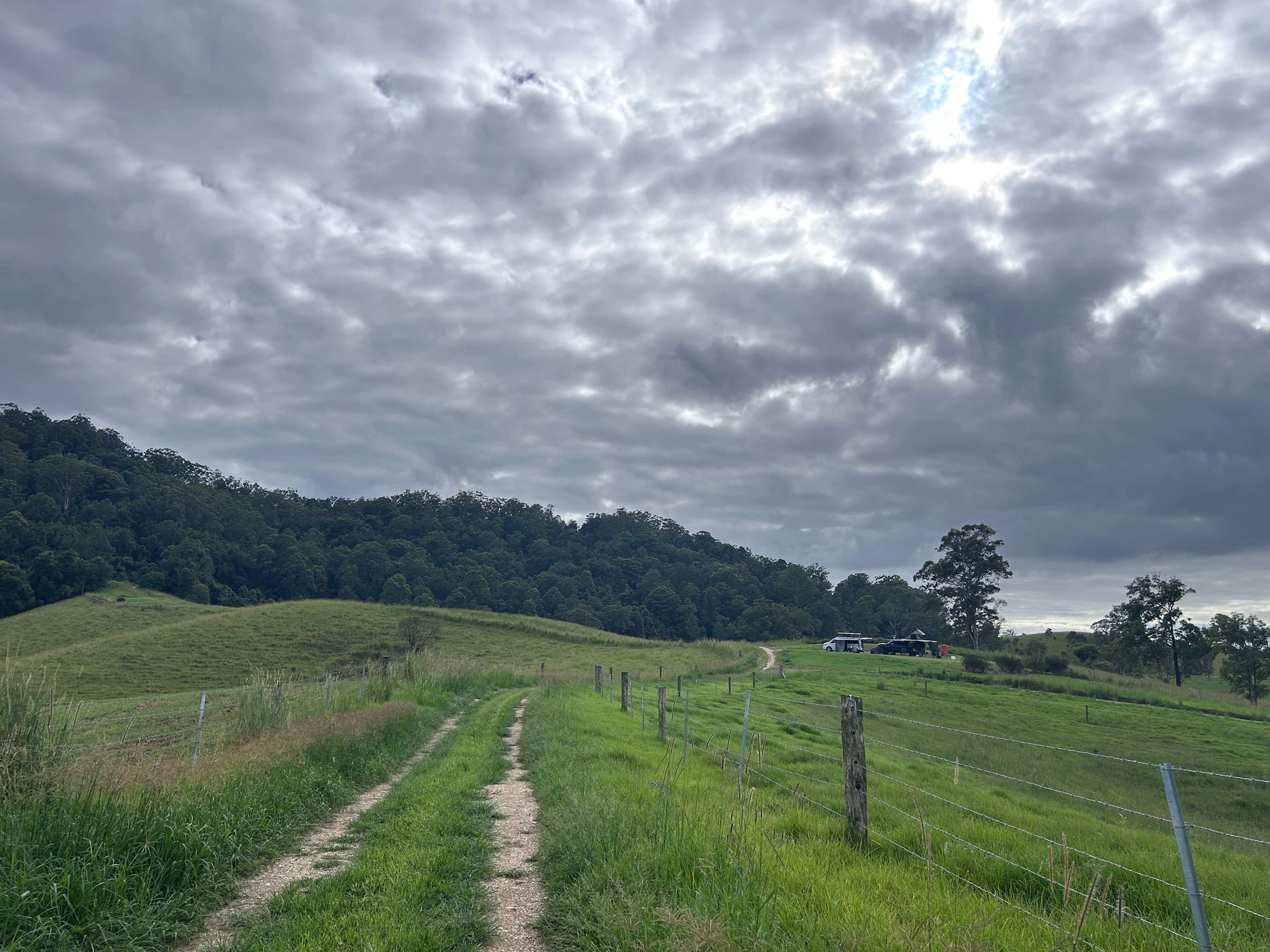 Short walk back to Middle Ridge from amenties
