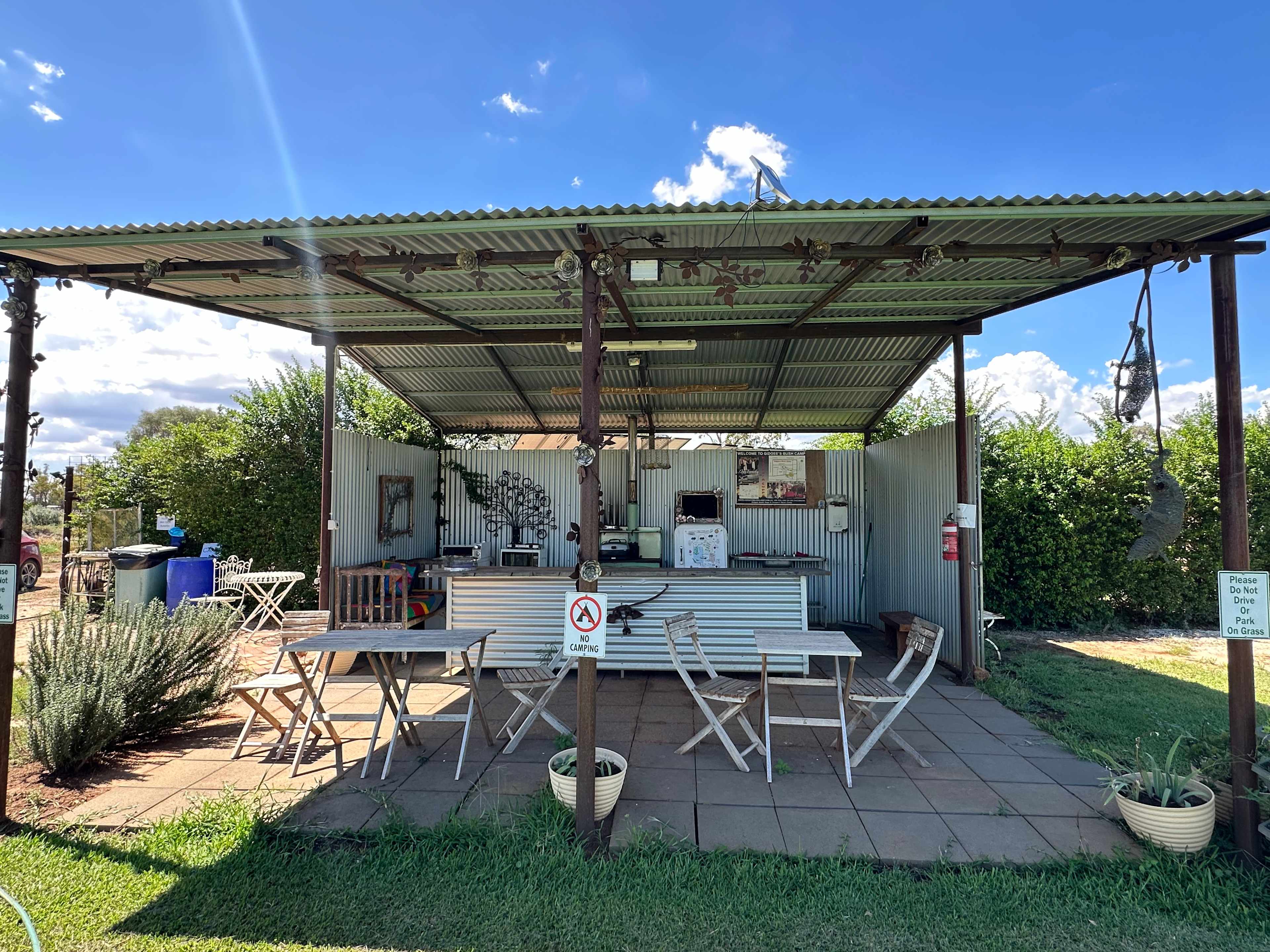 Gidgee's Bush Camp & Farm Stay