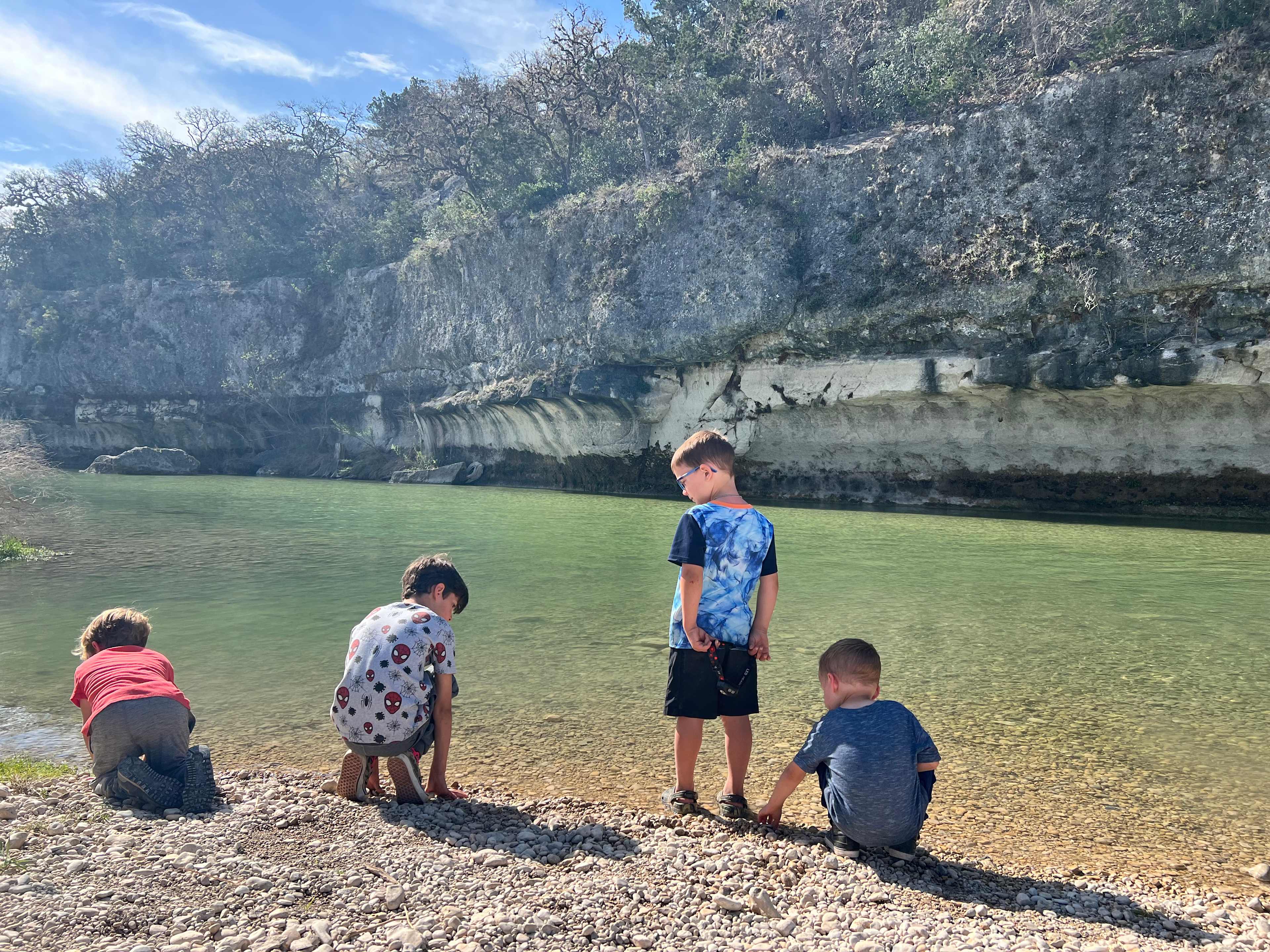 Sparrow Bend River Retreat