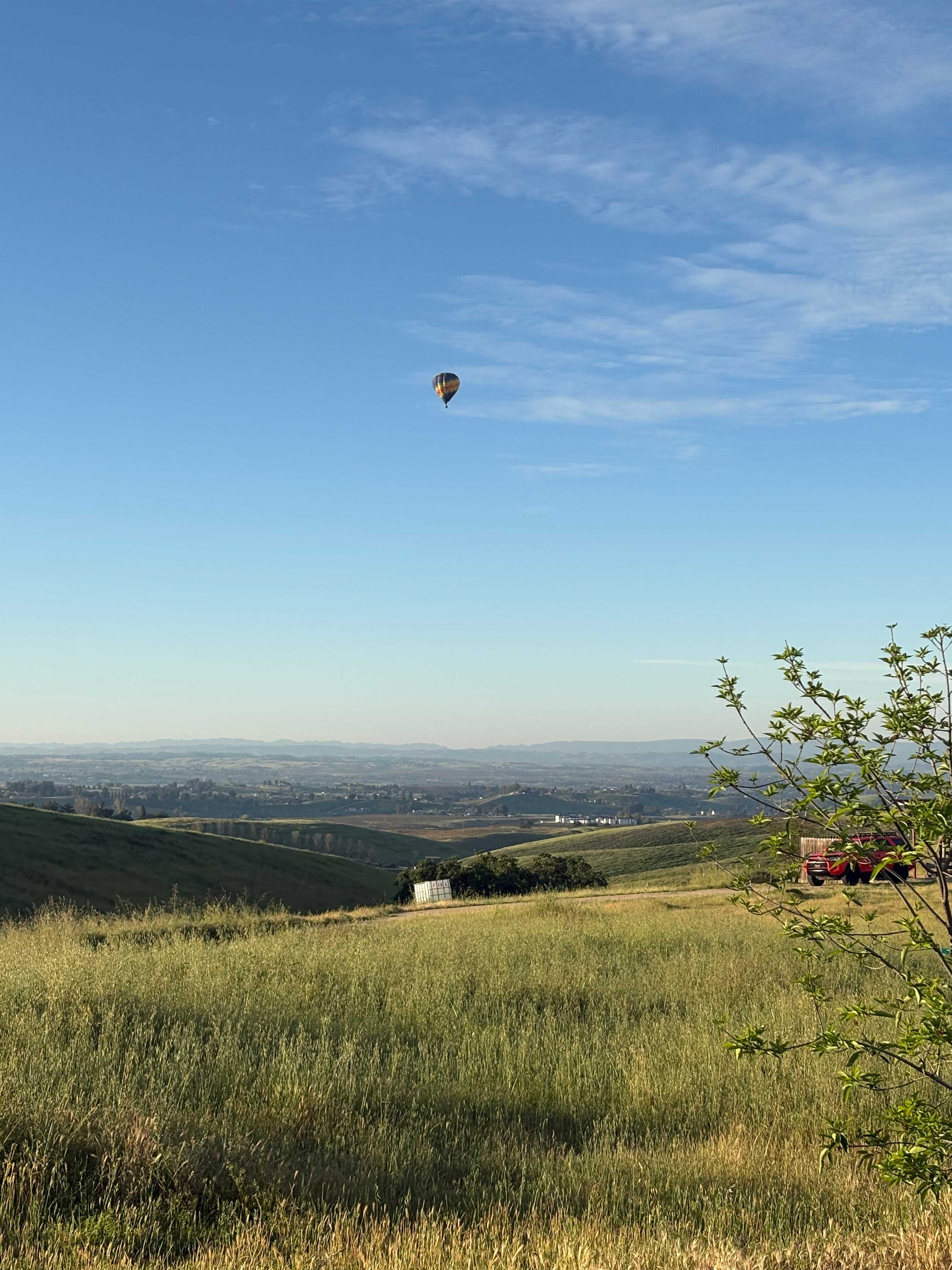 Woke up to a hot air balloon (not Kenney’s)