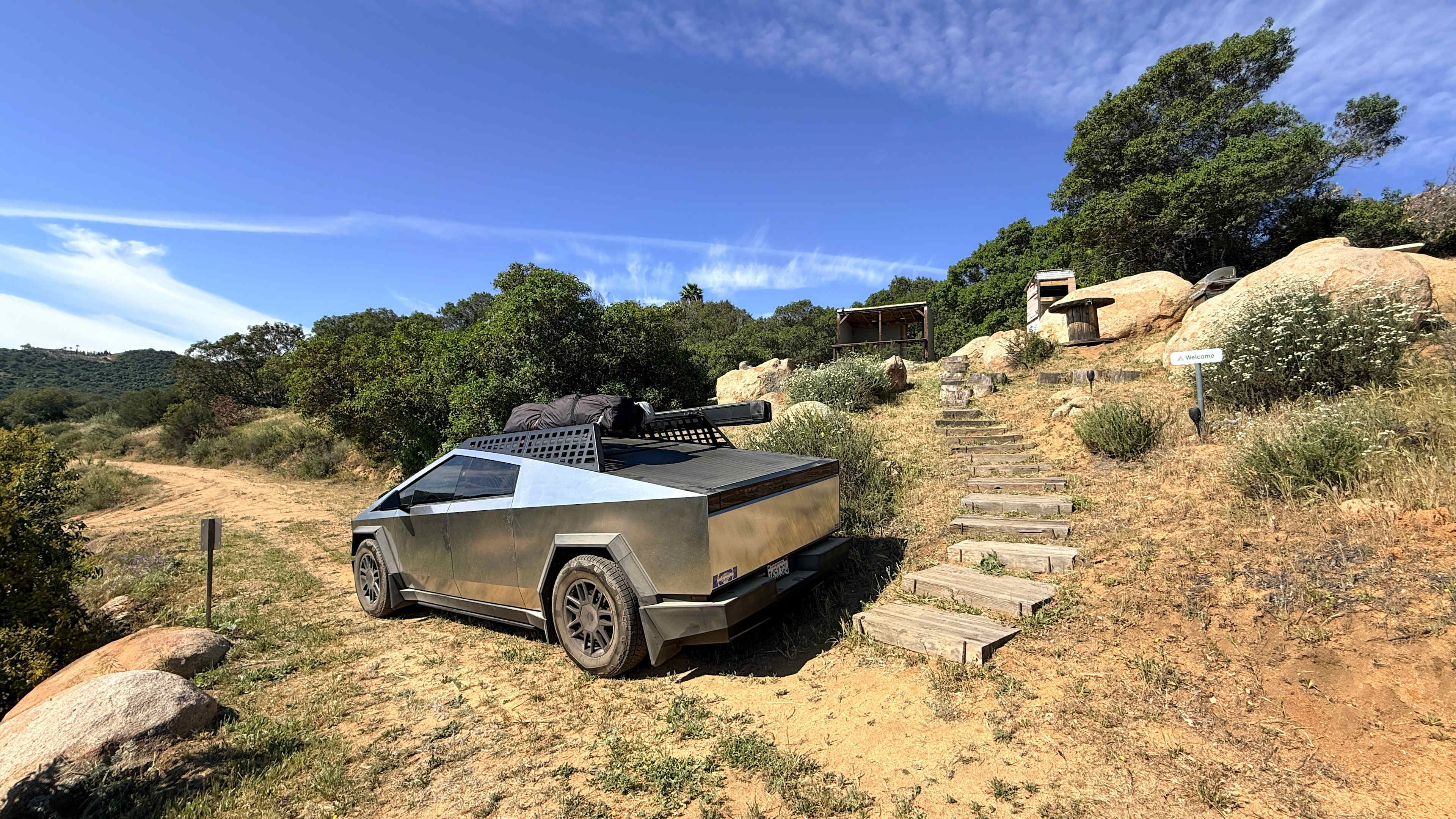 Zephyr Mountain Avocado Grove