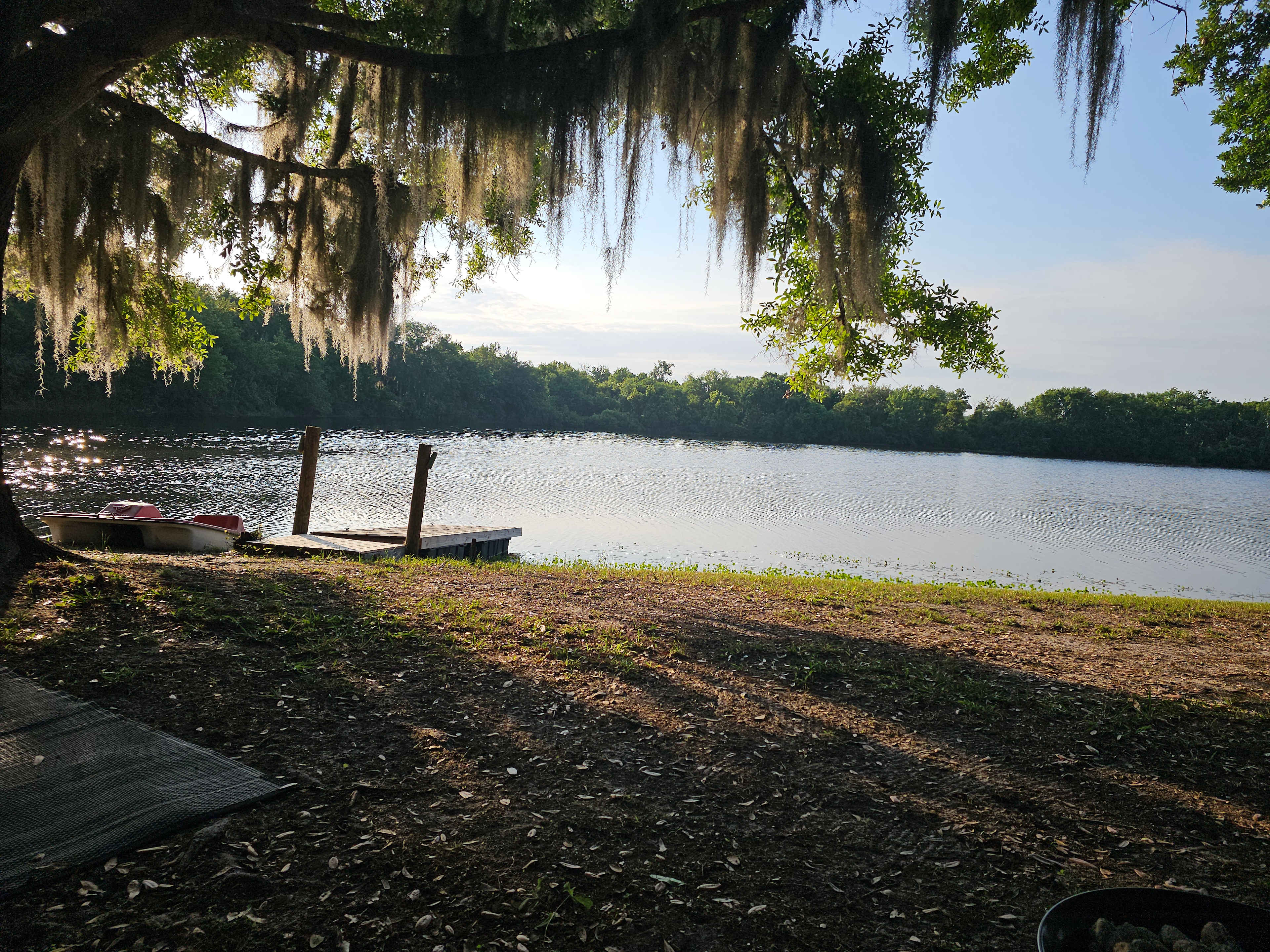Lakeside Tranquility Camp