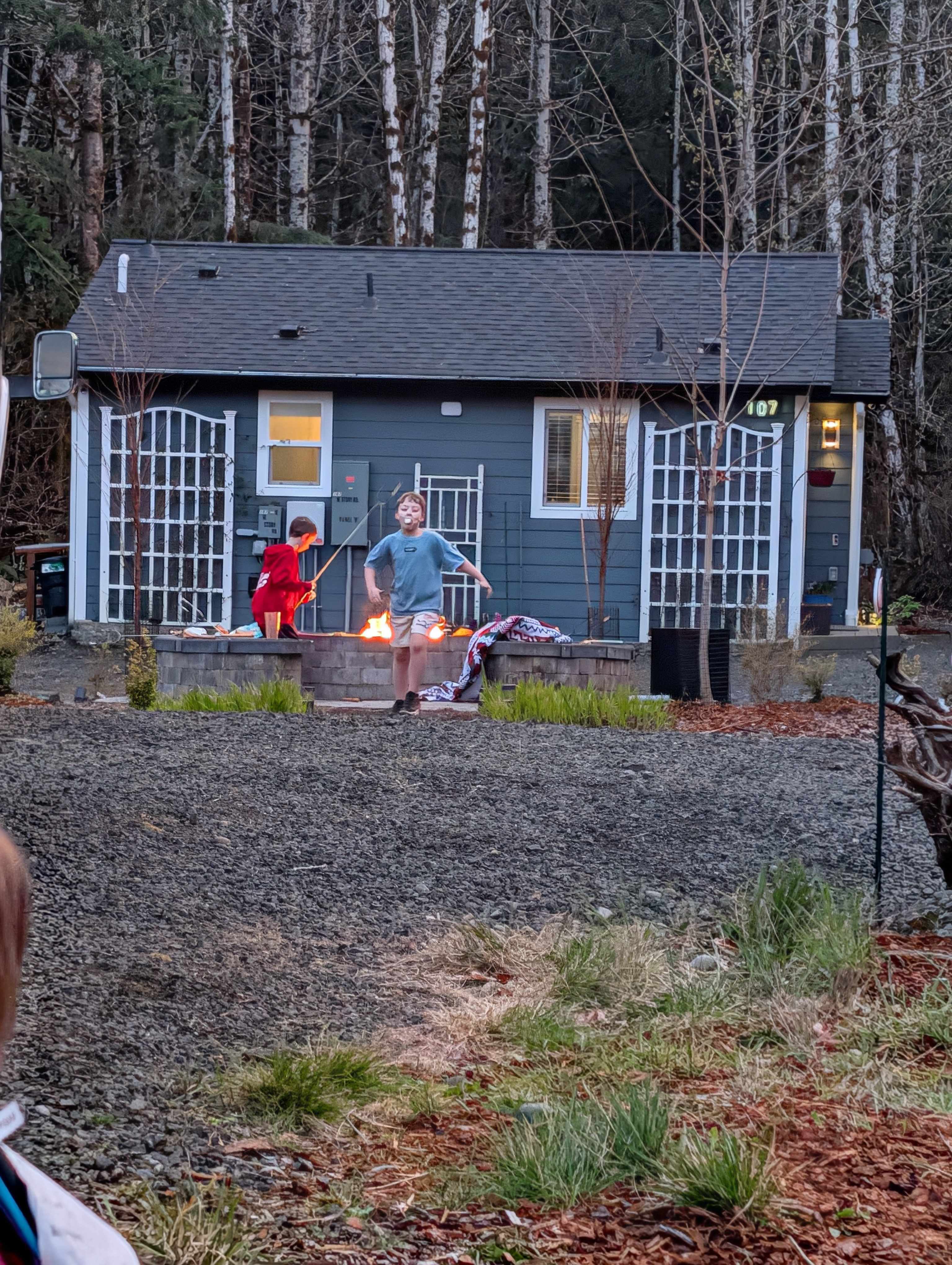 Olympic Gateway Cottage And RV Site