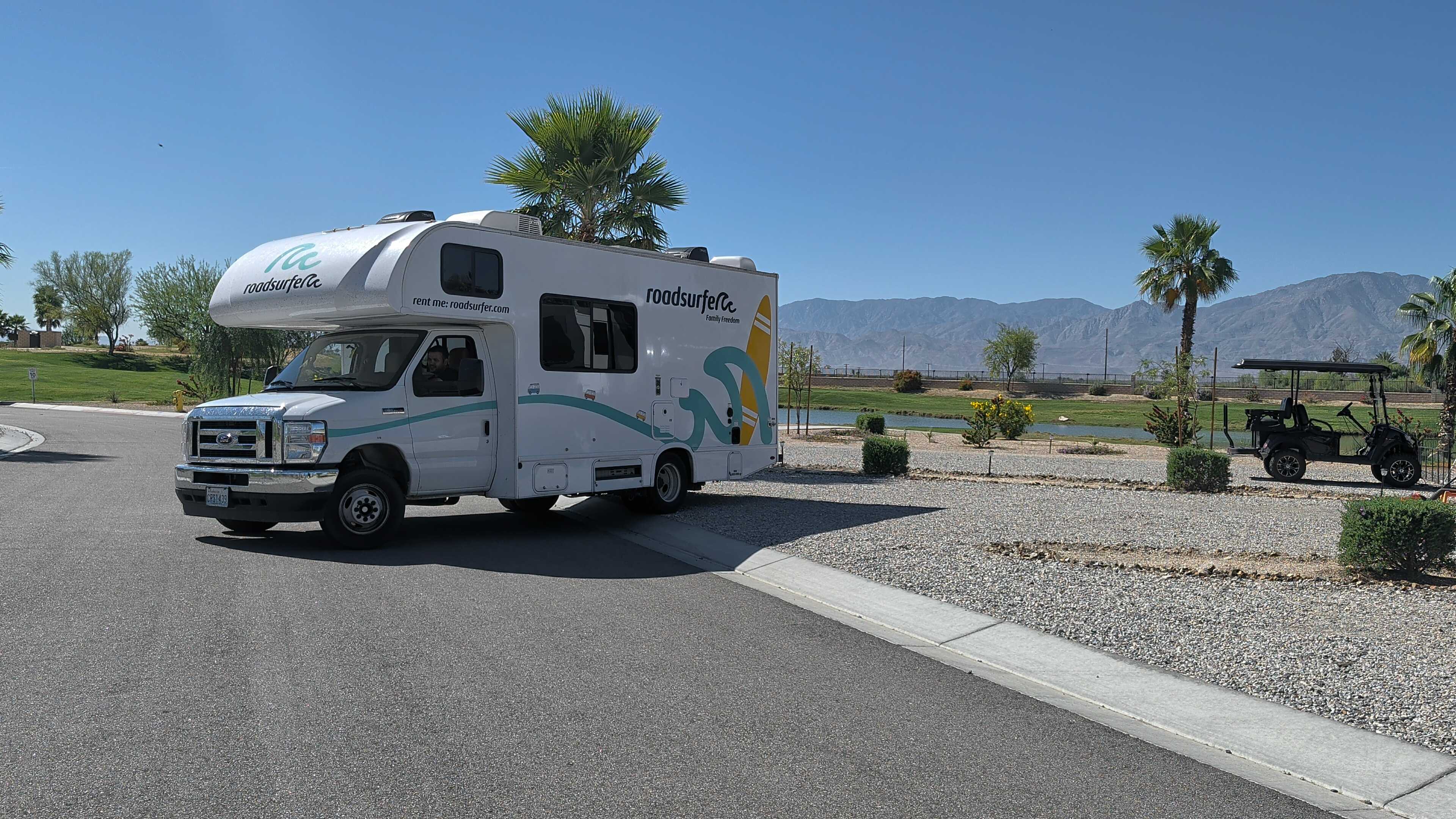 Coachella Lakes RV Resort