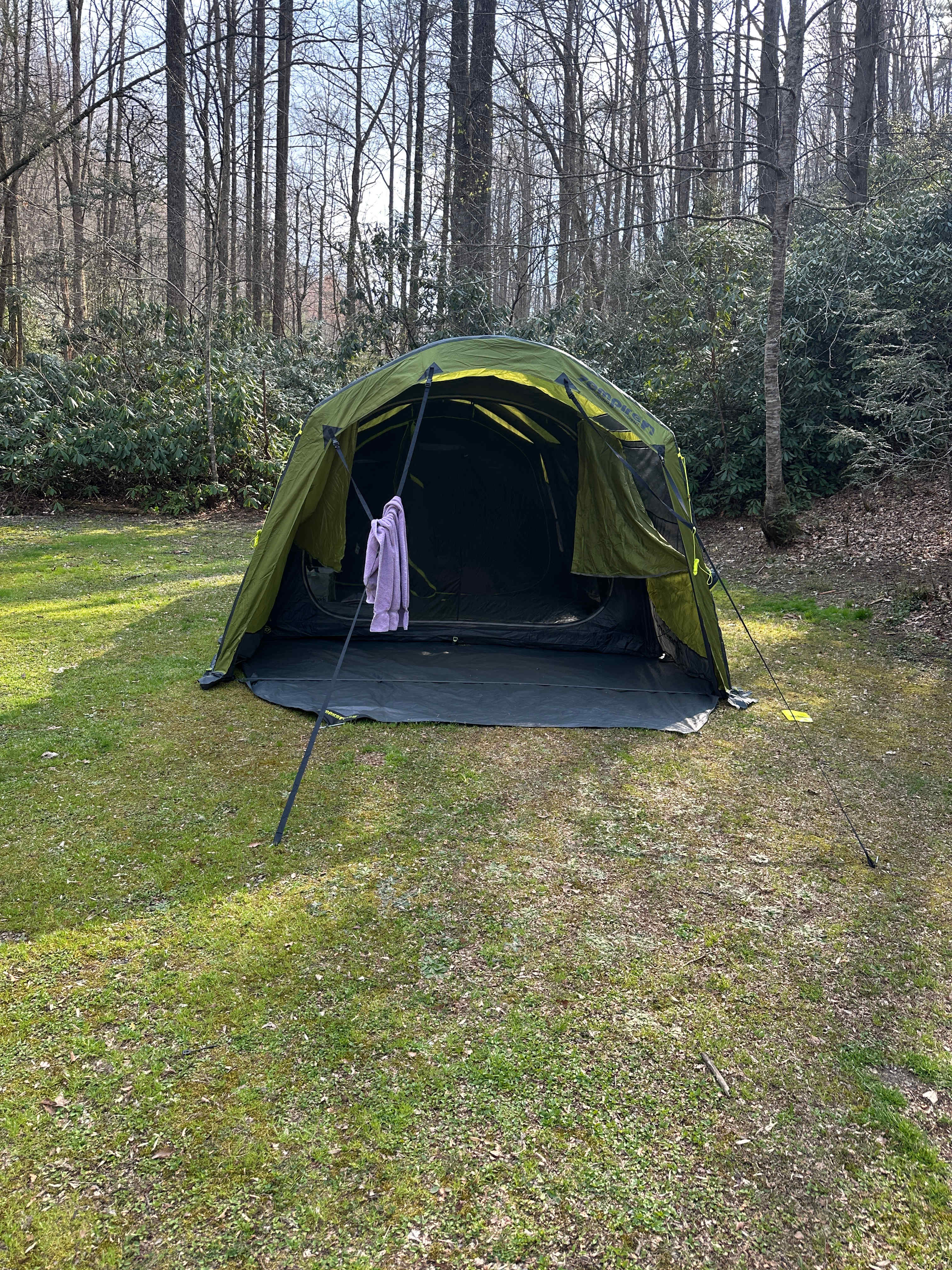 Trails & Tails Waterfalls Retreat