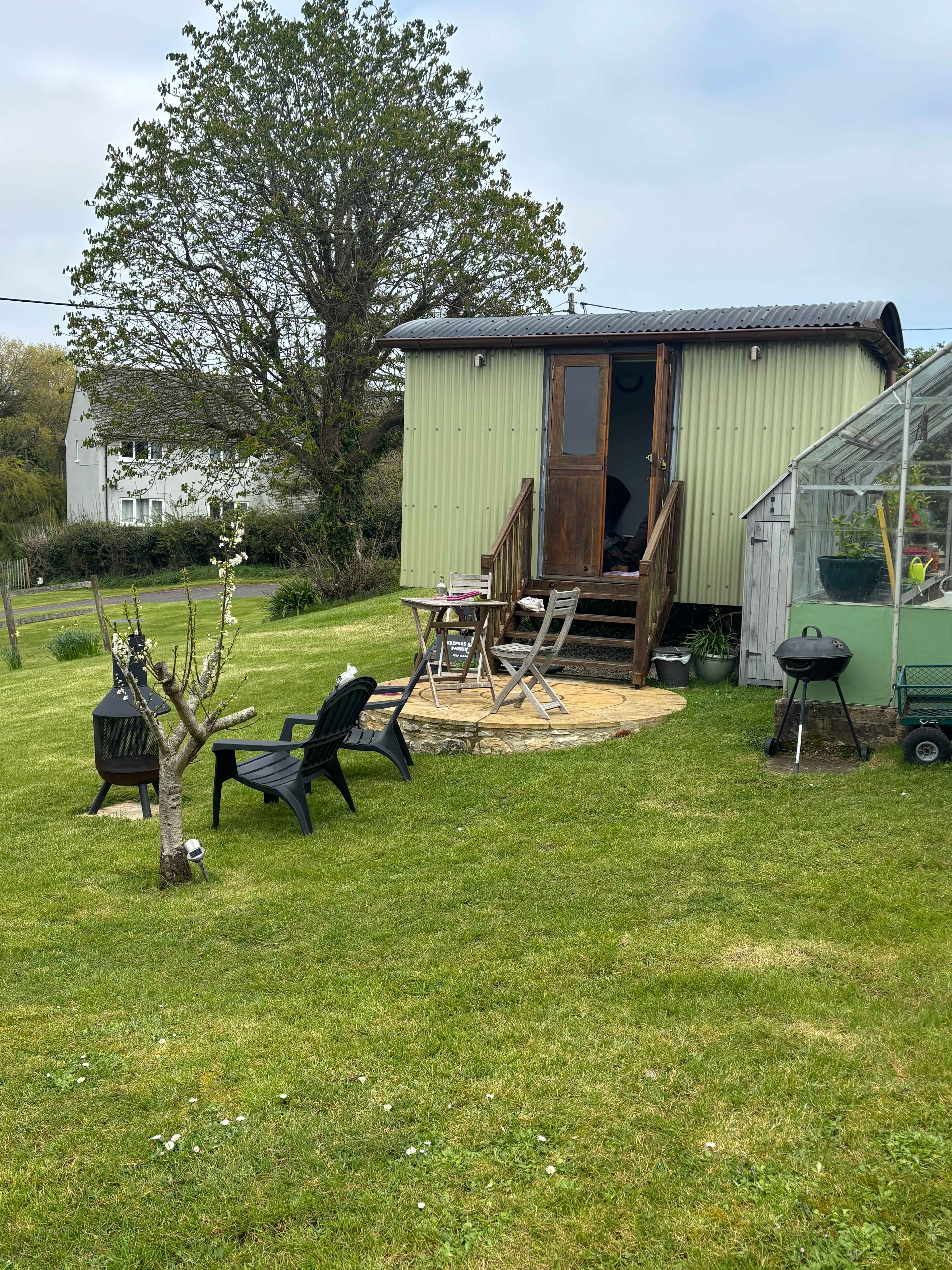 Andrea's Farm Breaks Keepers Hut