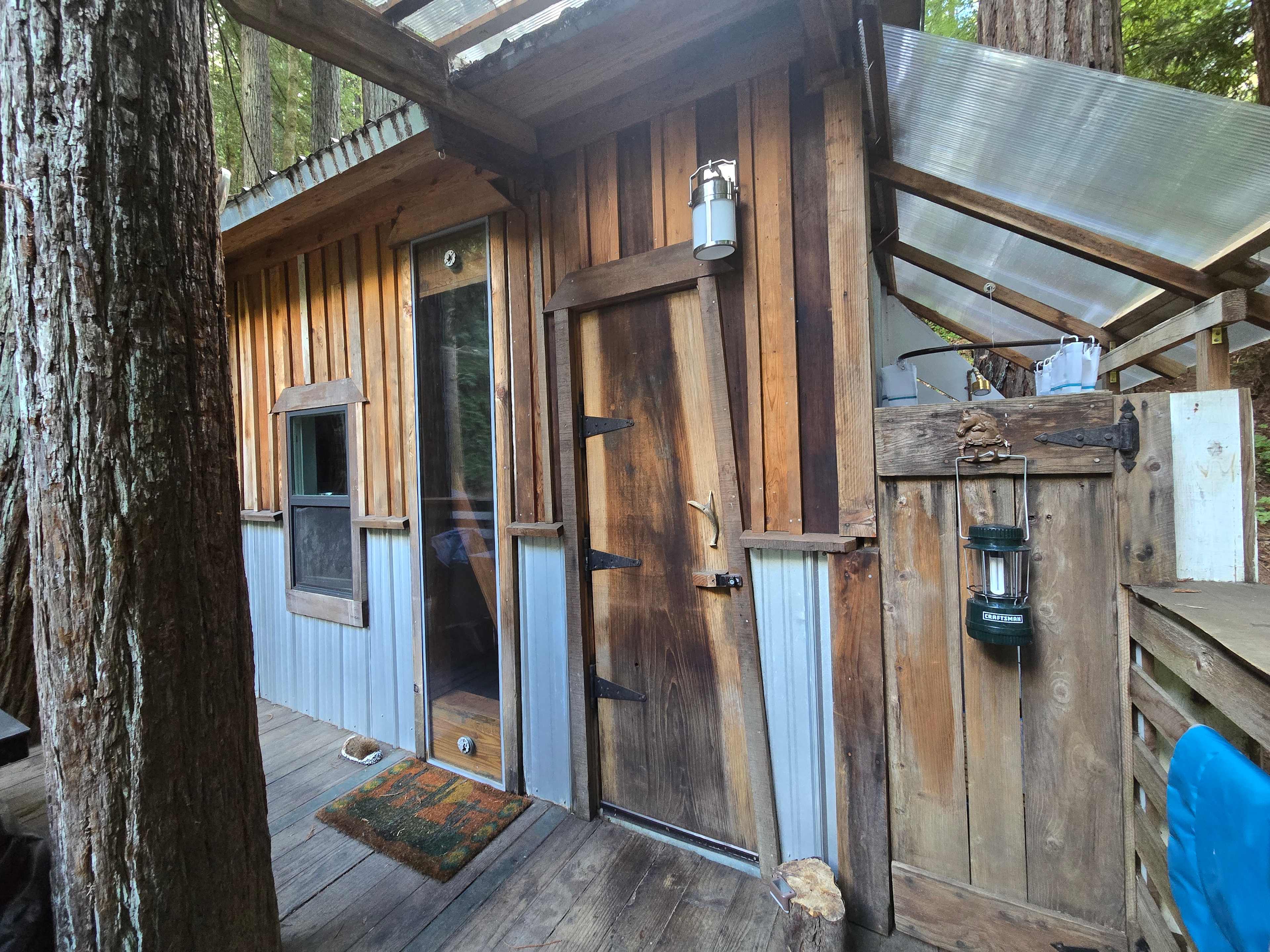 Leafy Lanes Tree House