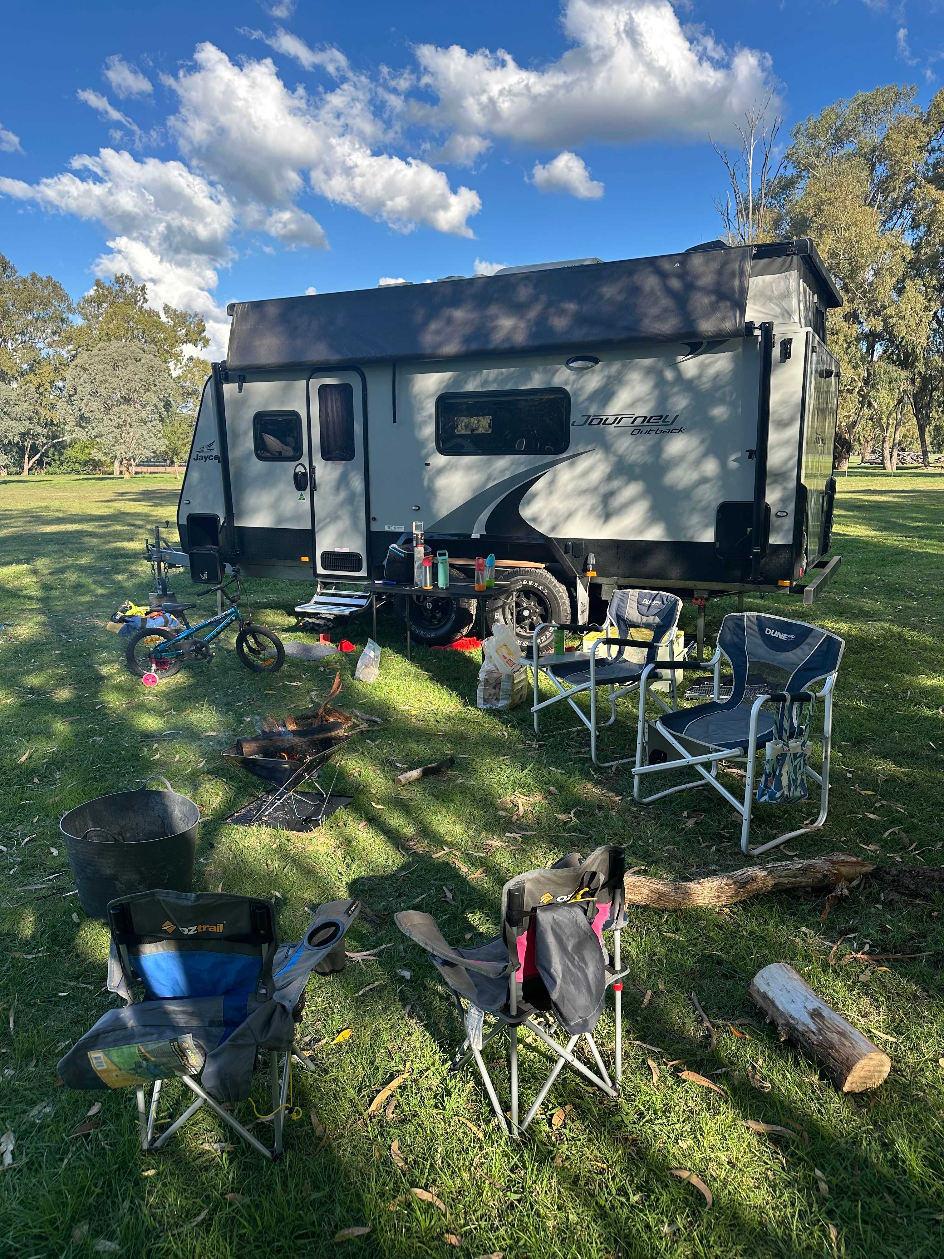 Bahwidgee on Tumut River