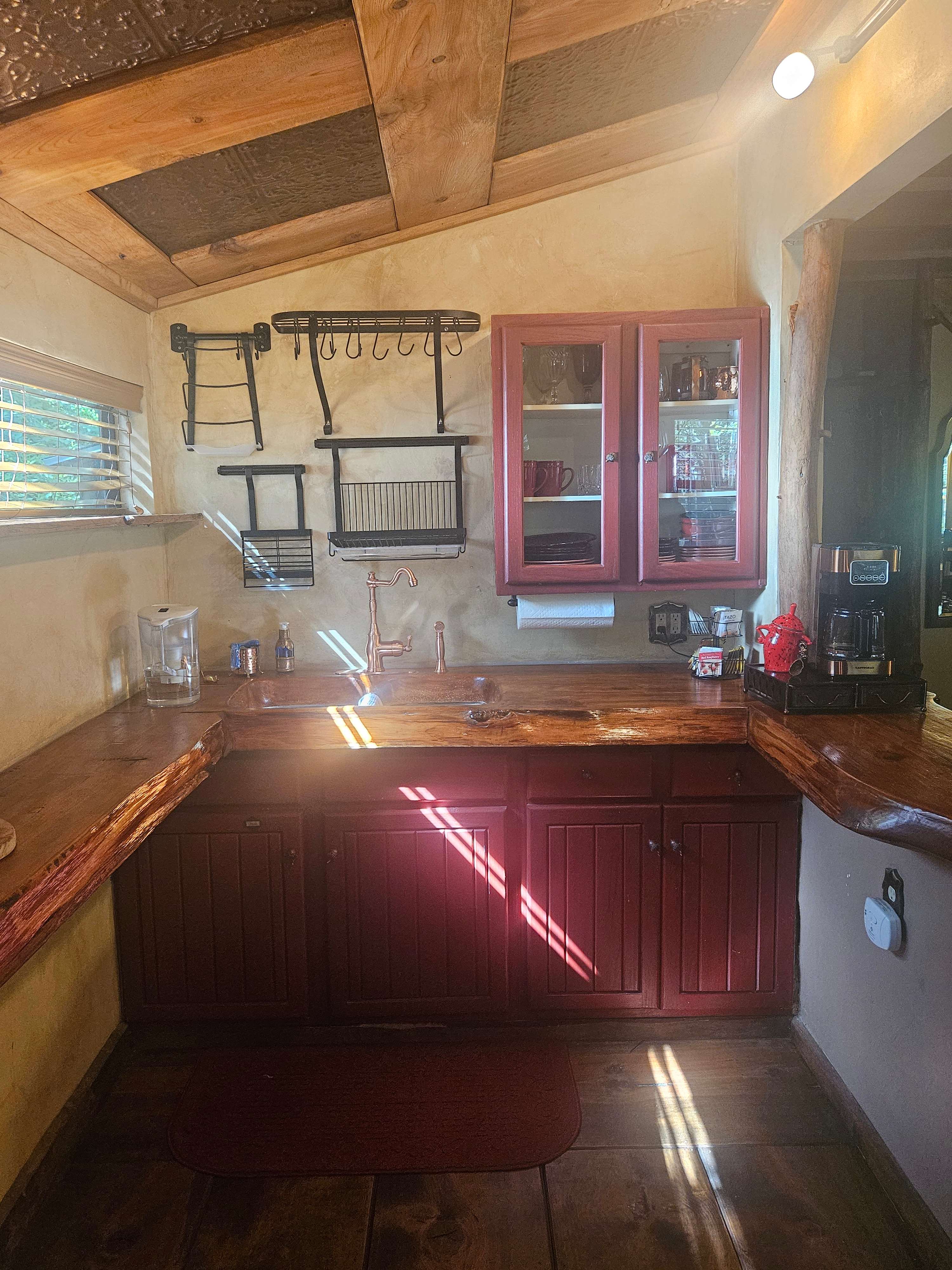 Storybook Nook- secluded cabin!