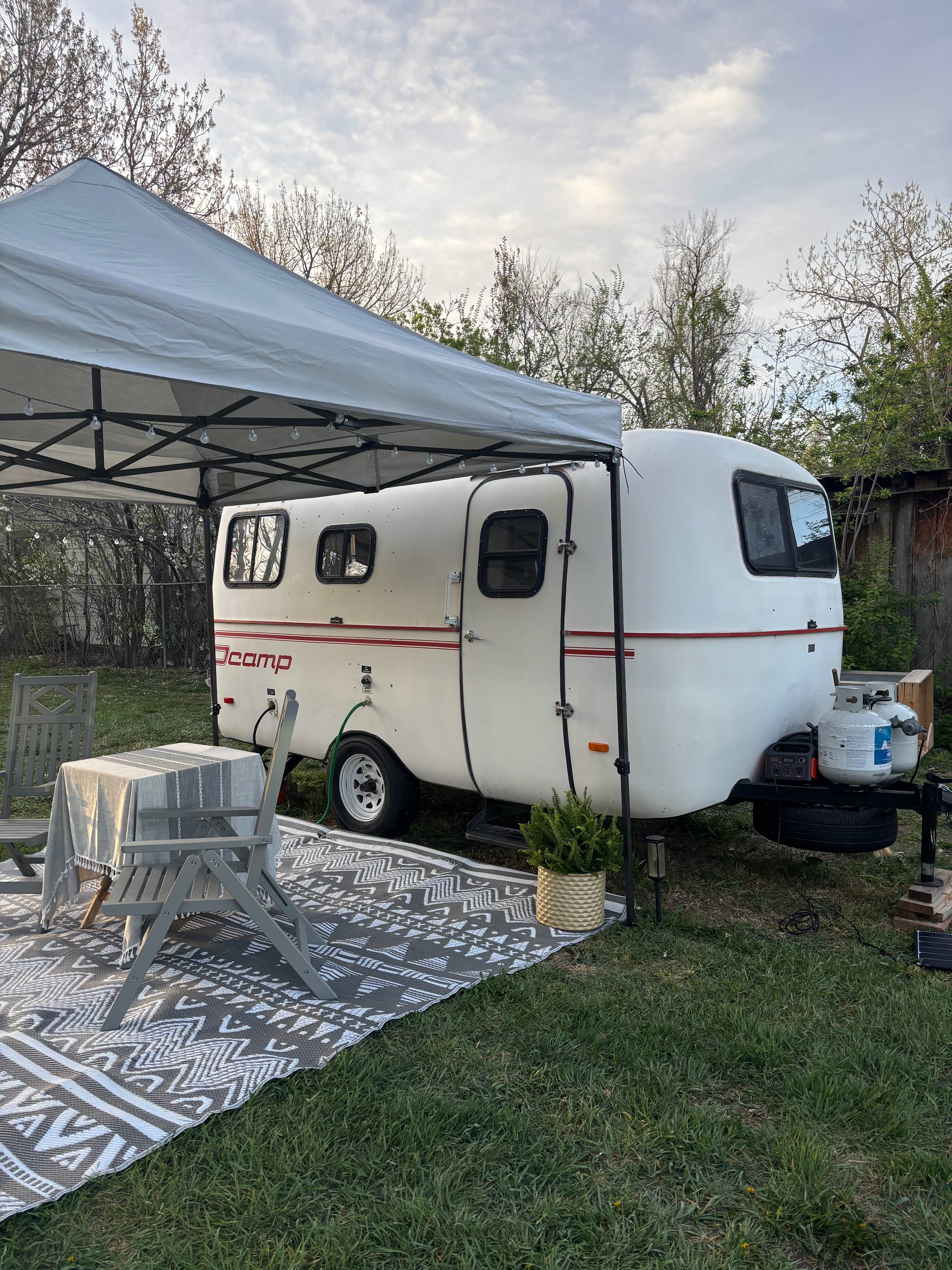 The Tucked Inn Near Red Rocks