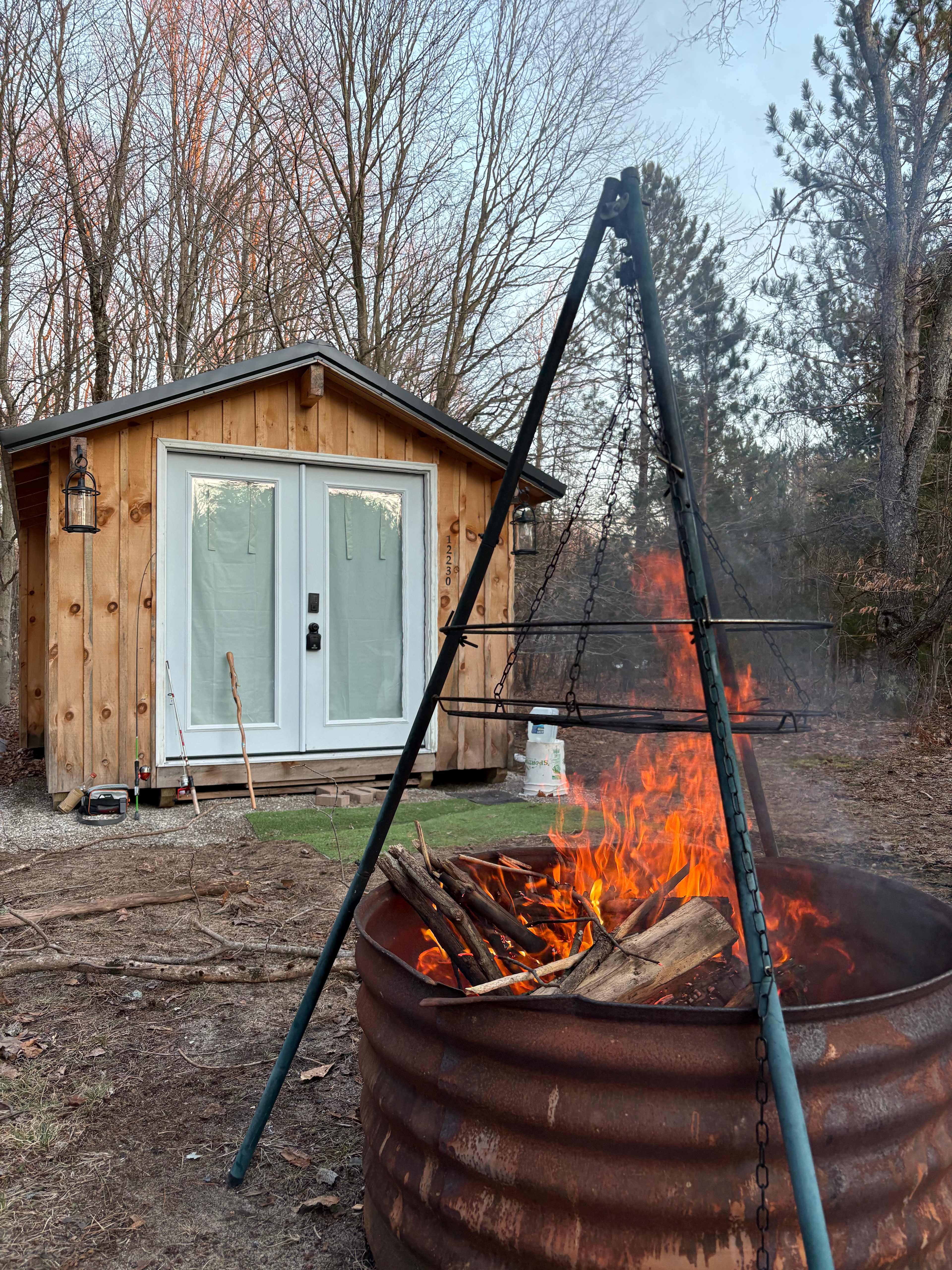 Private Rustic Pines- Dog friendly