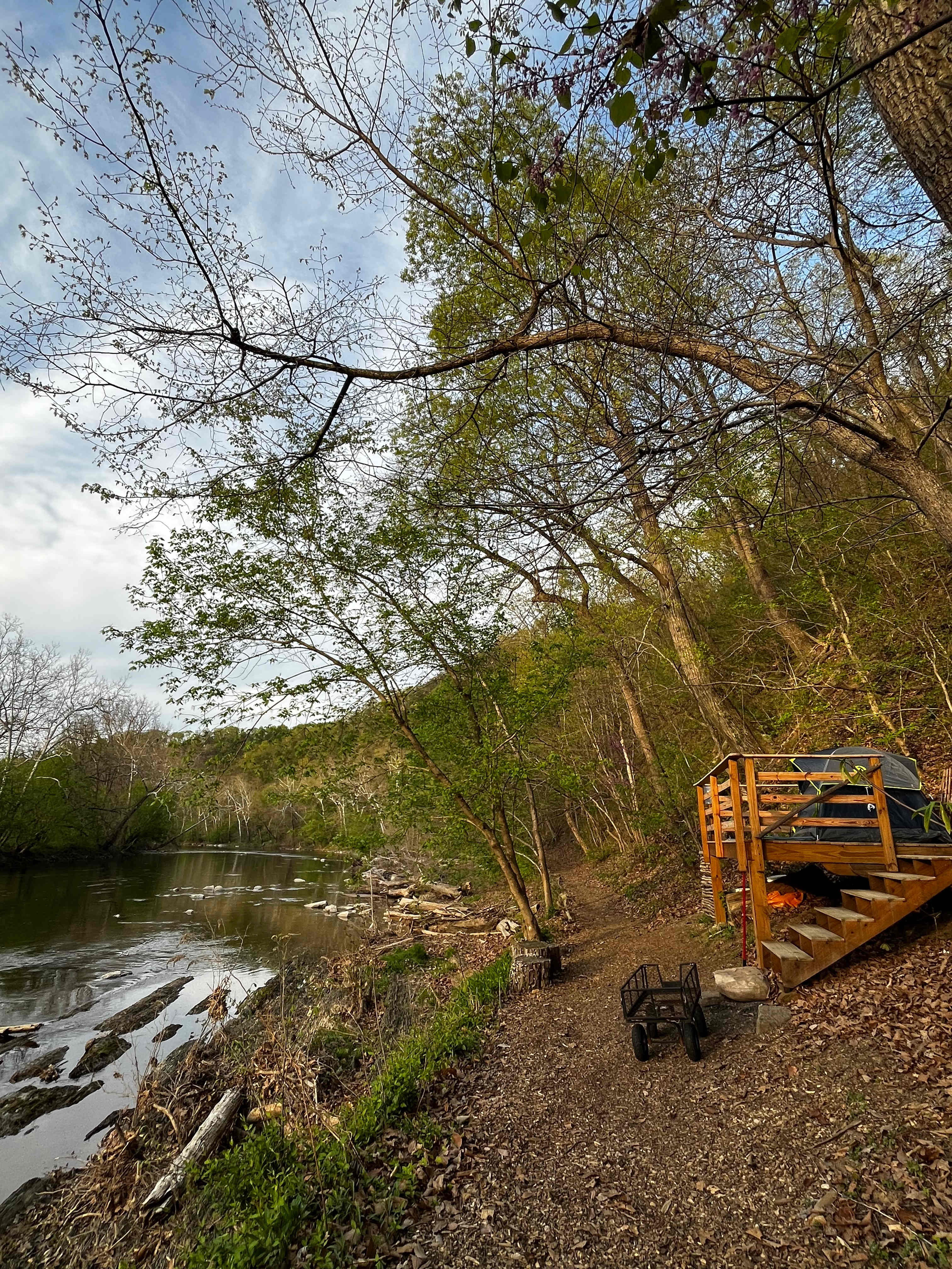 North Fork River Retreat