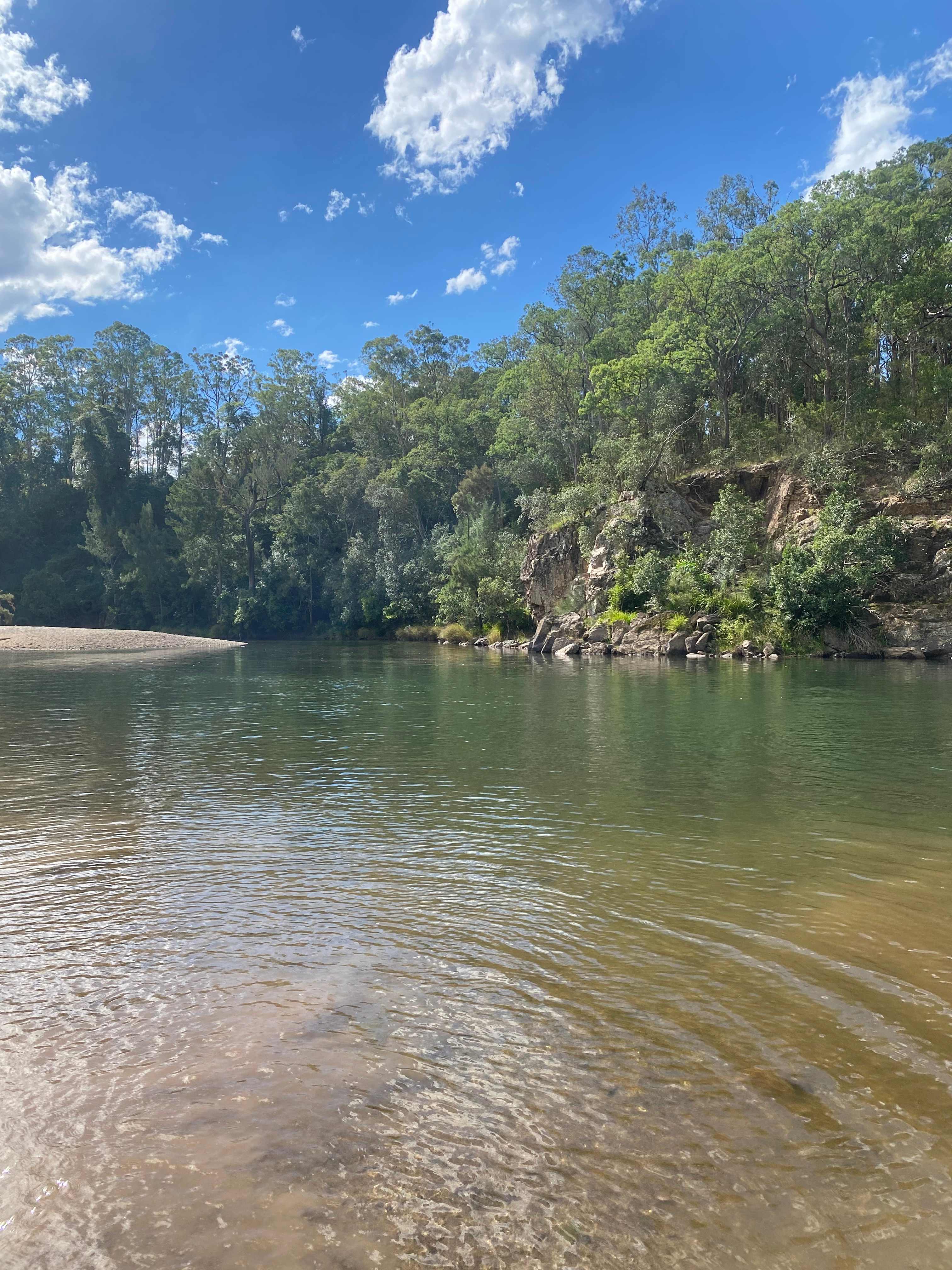 Long Flat Pub Riverside Camping