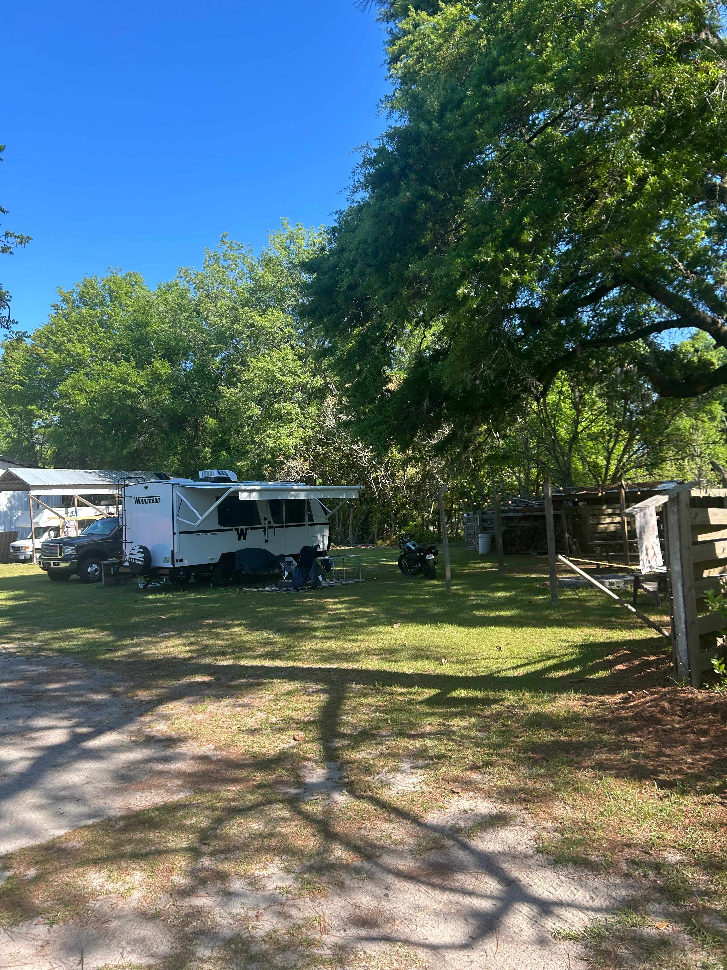 Oak Grove Campsite