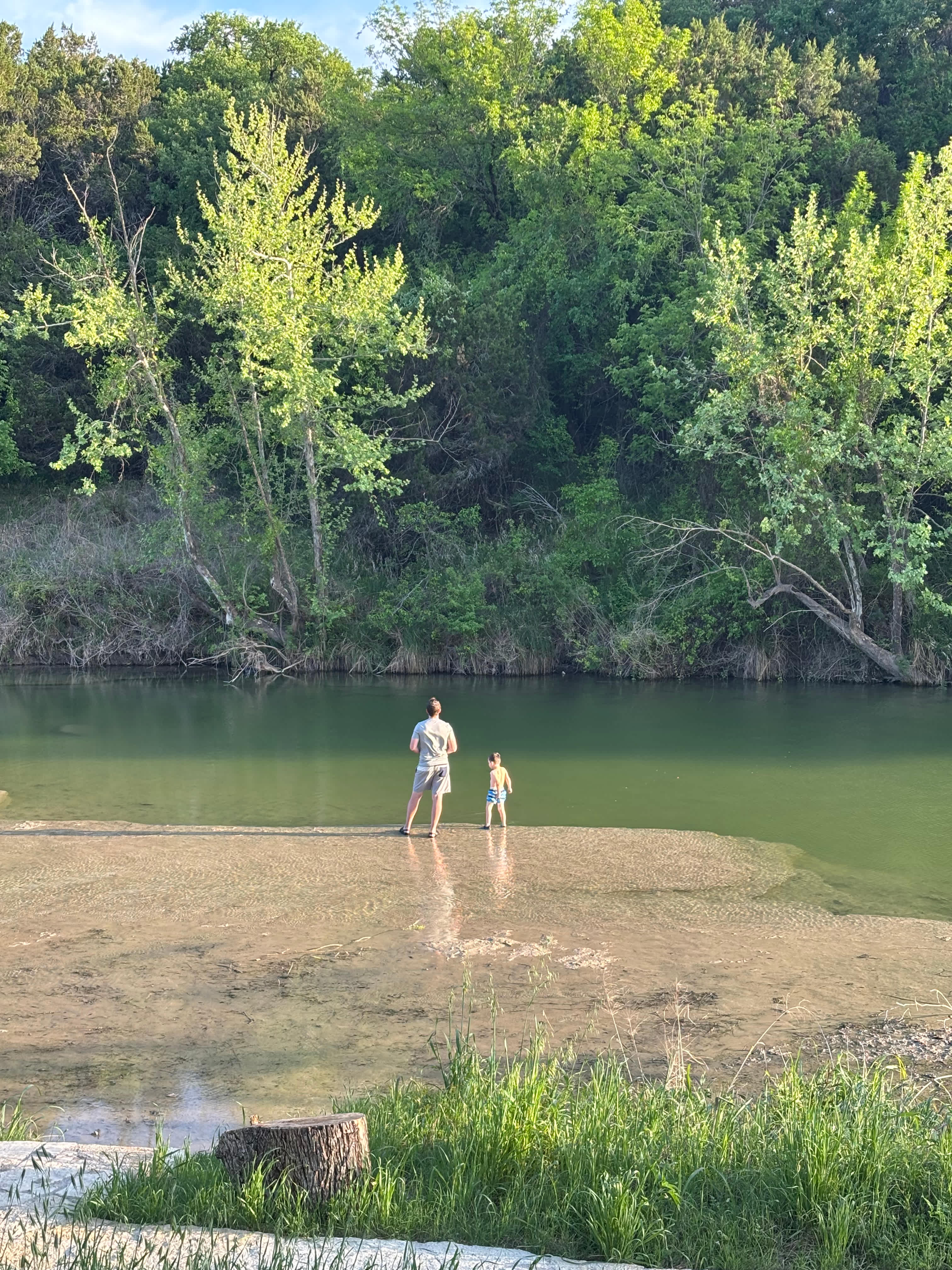 Pecans on the Paluxy - River Views