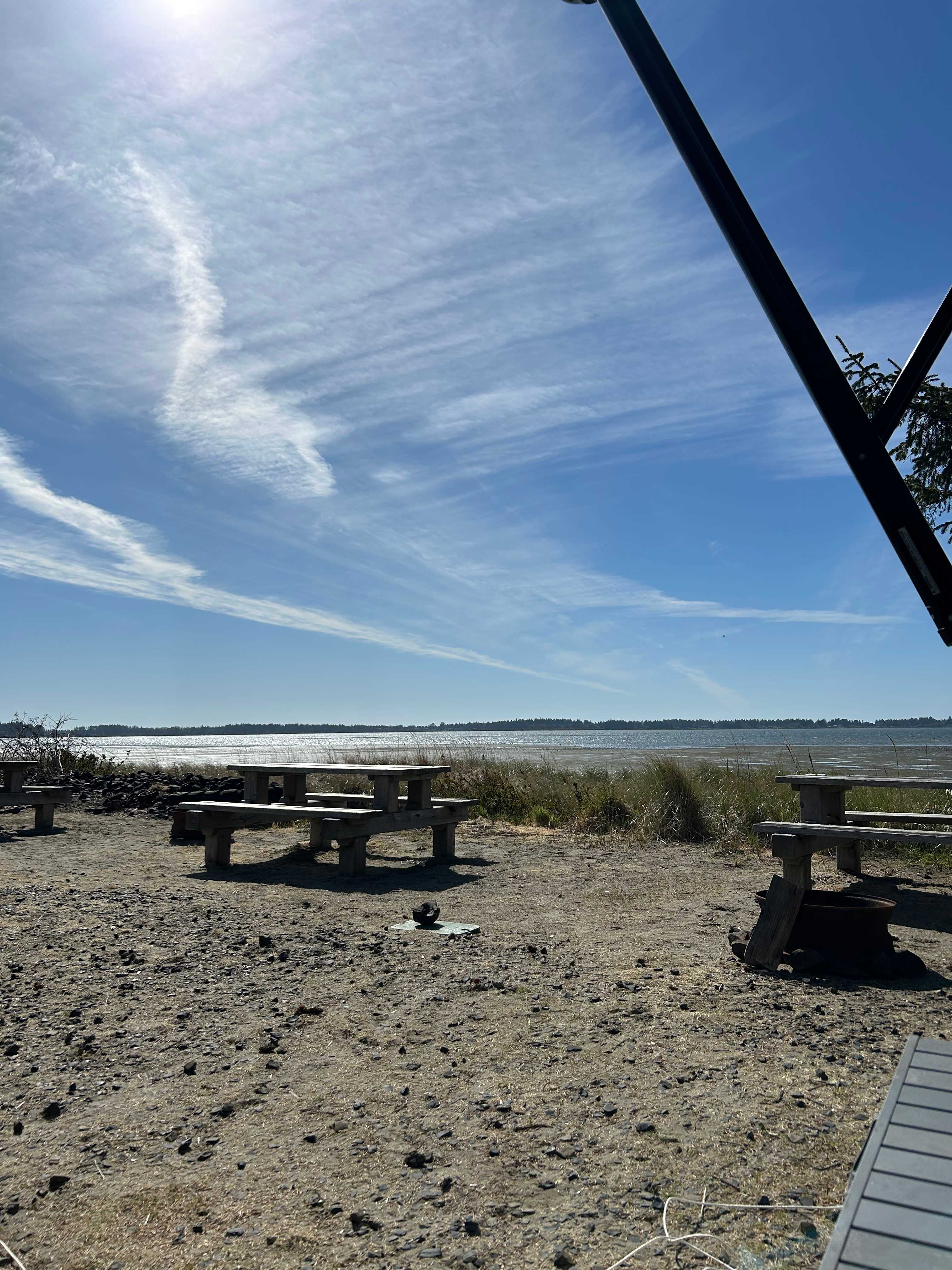 Unique Bay Front Camping - RV ONLY