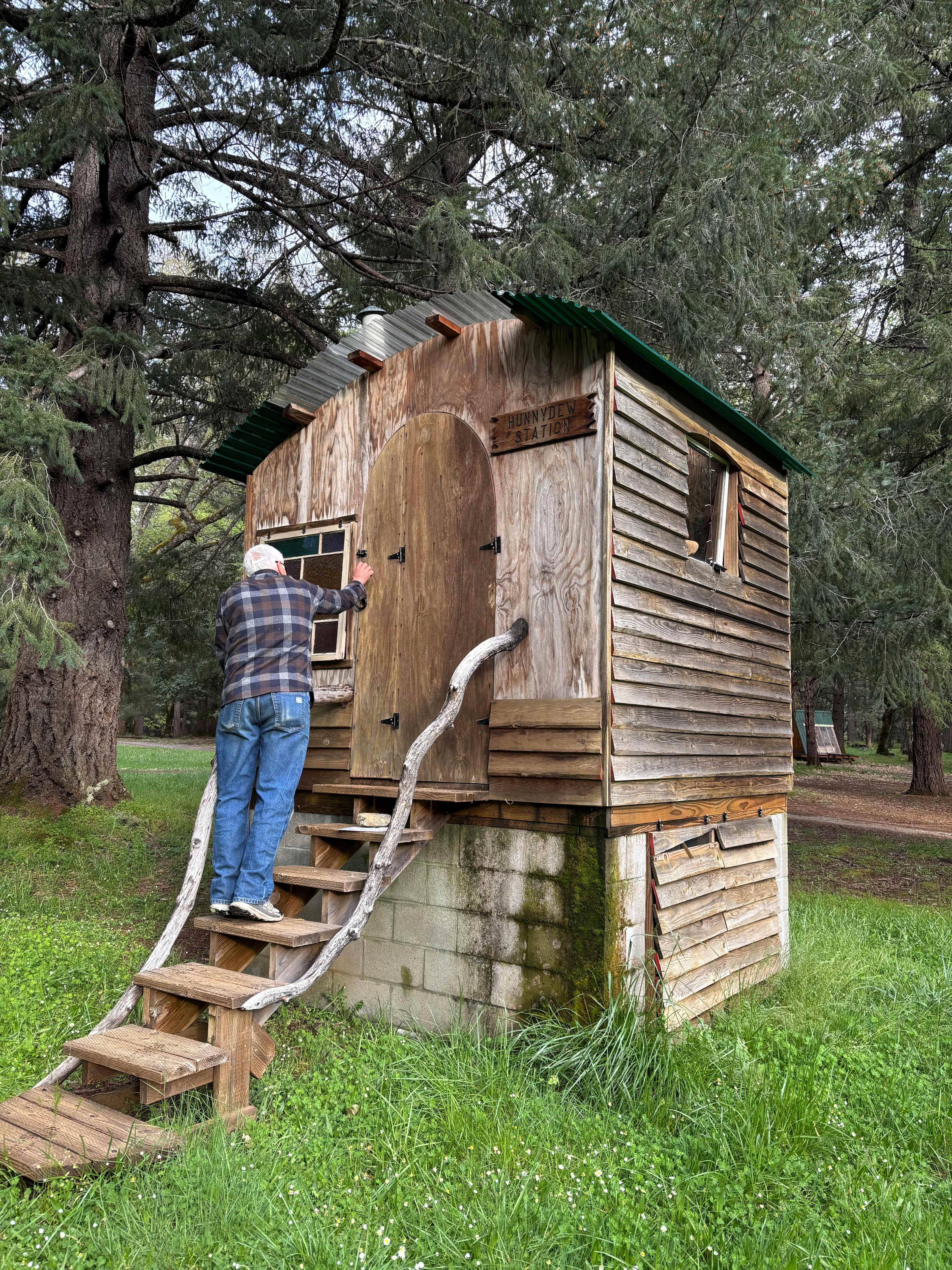 Hunneydew station 