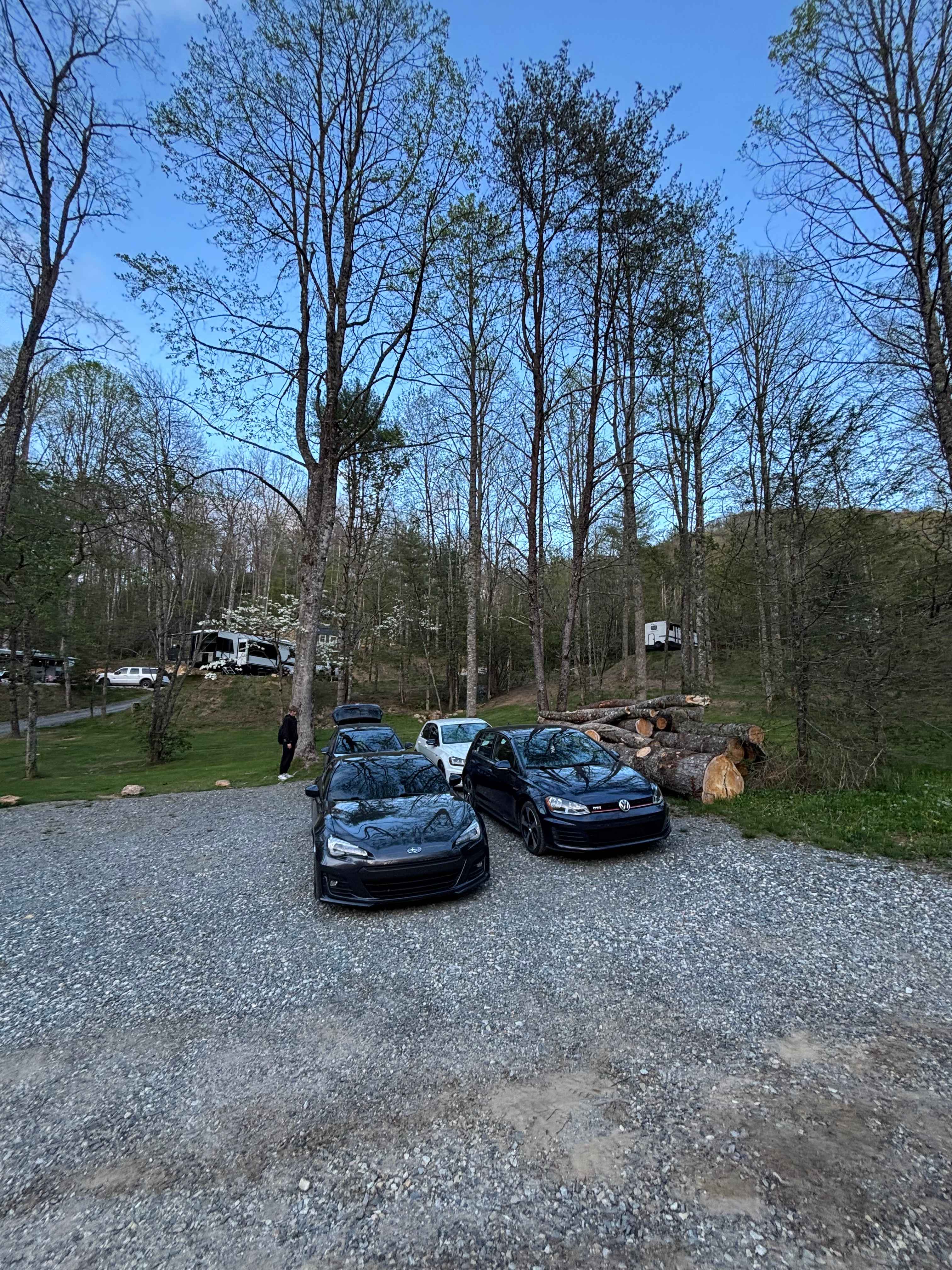 Great parking and entrance if you have a bigger group or lower cars. 