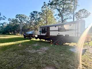 Whispering Wooli Camp Stay