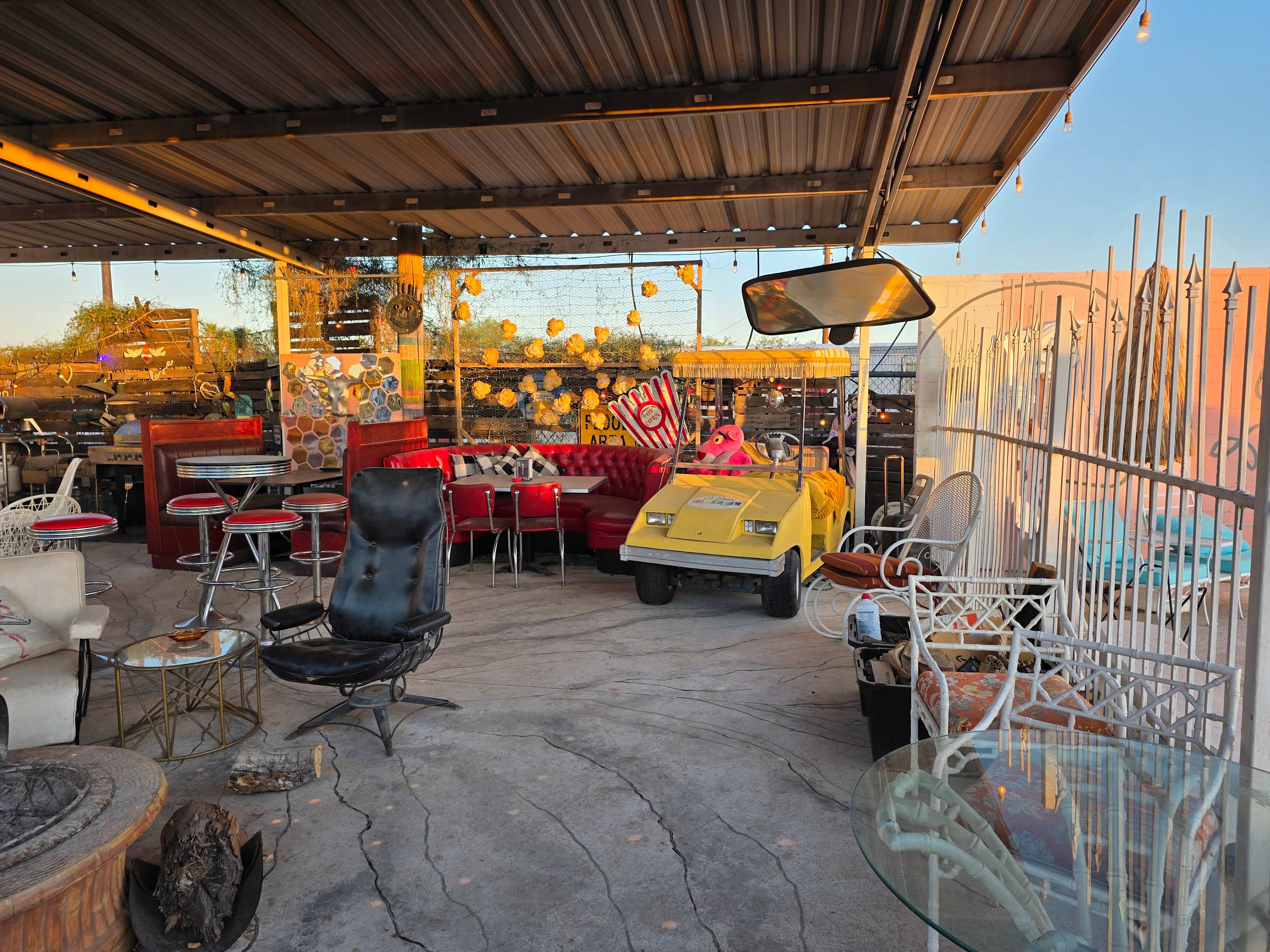 El Pais Motel & Campgrounds