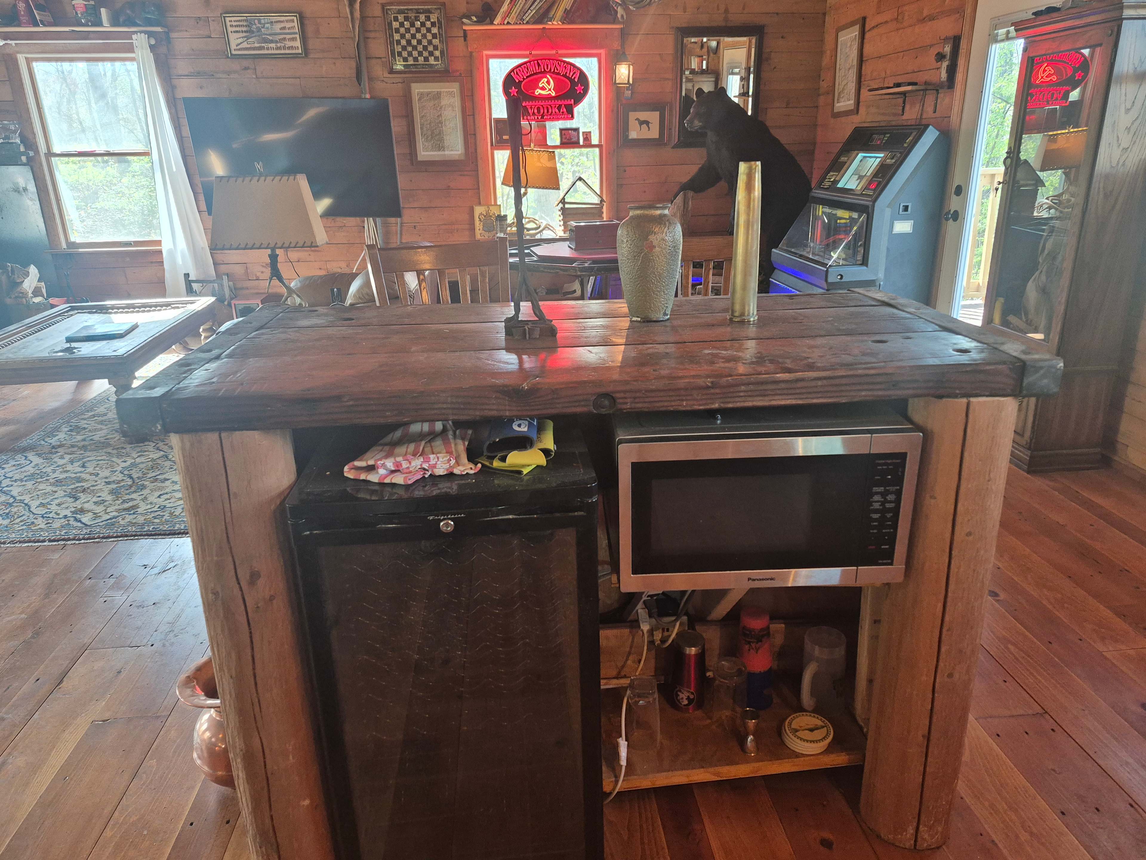 A 1000 Miles from Nowhere Cabin