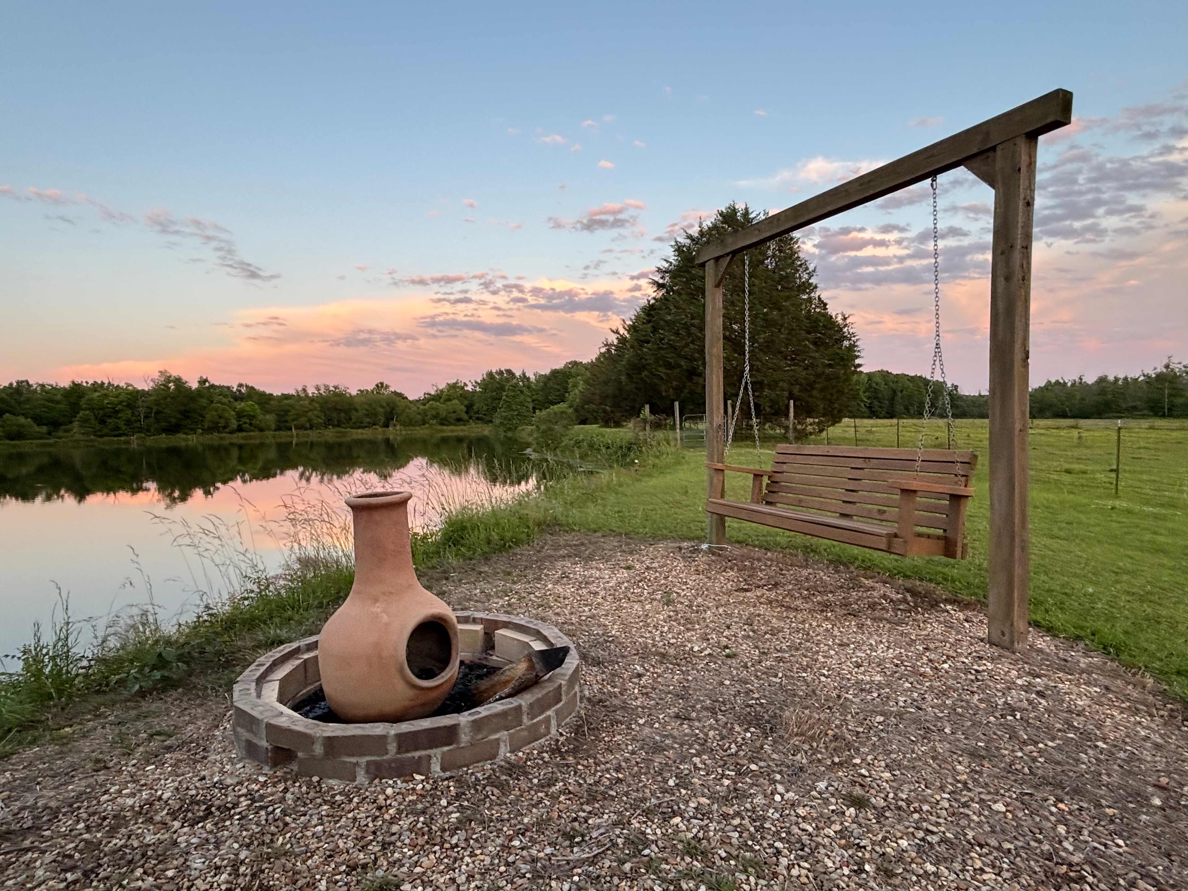 Moon Lake Farm - Camp, Fish, Relax