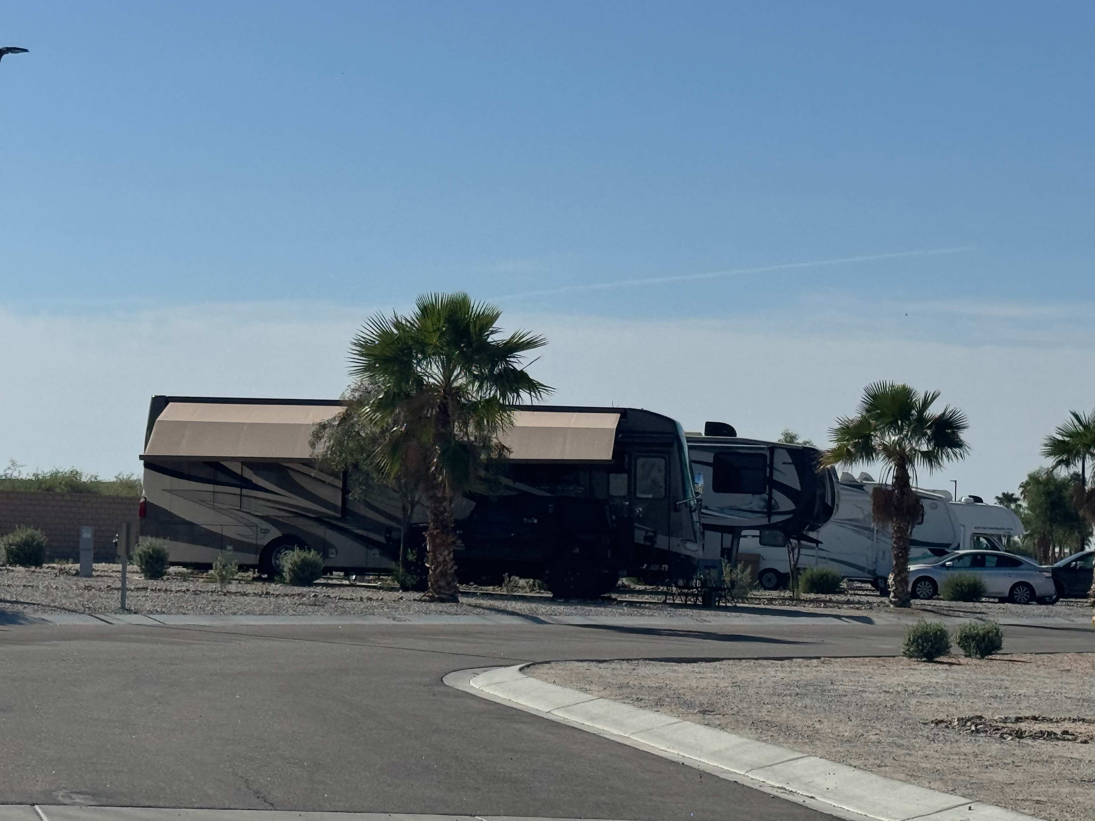 Coachella Lakes RV Resort