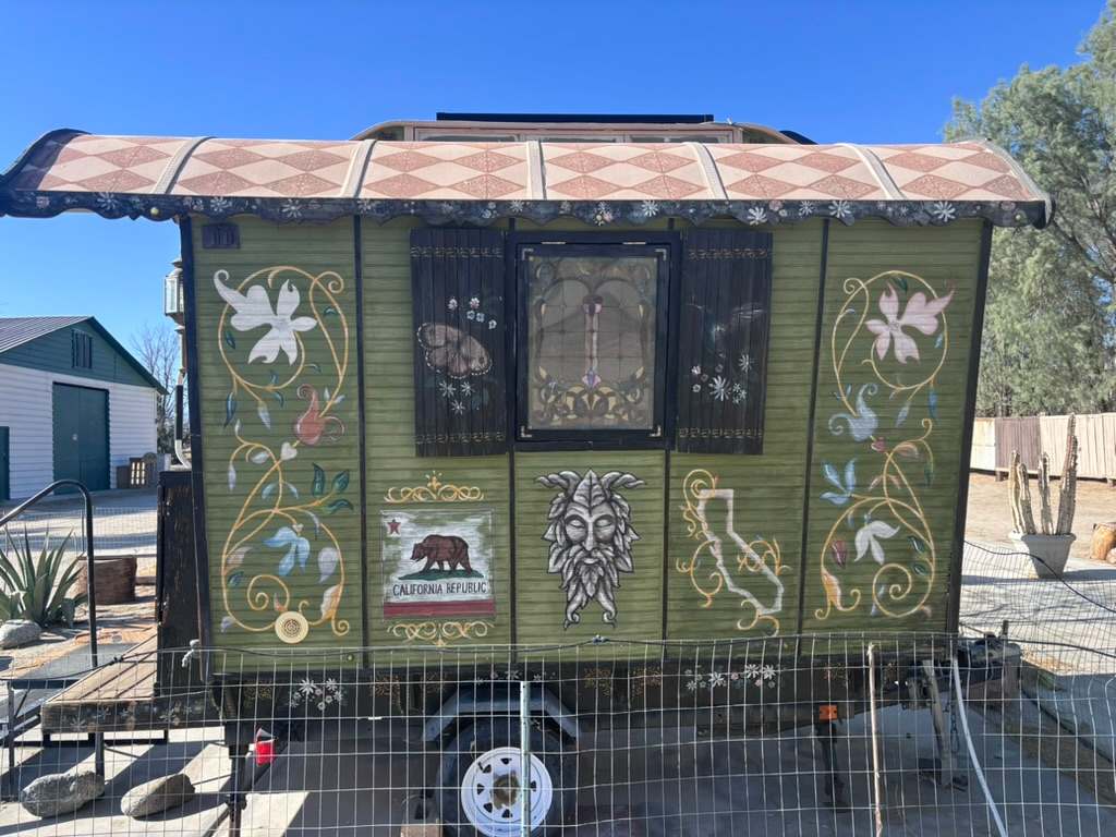 DragonflyHill Desert Farm