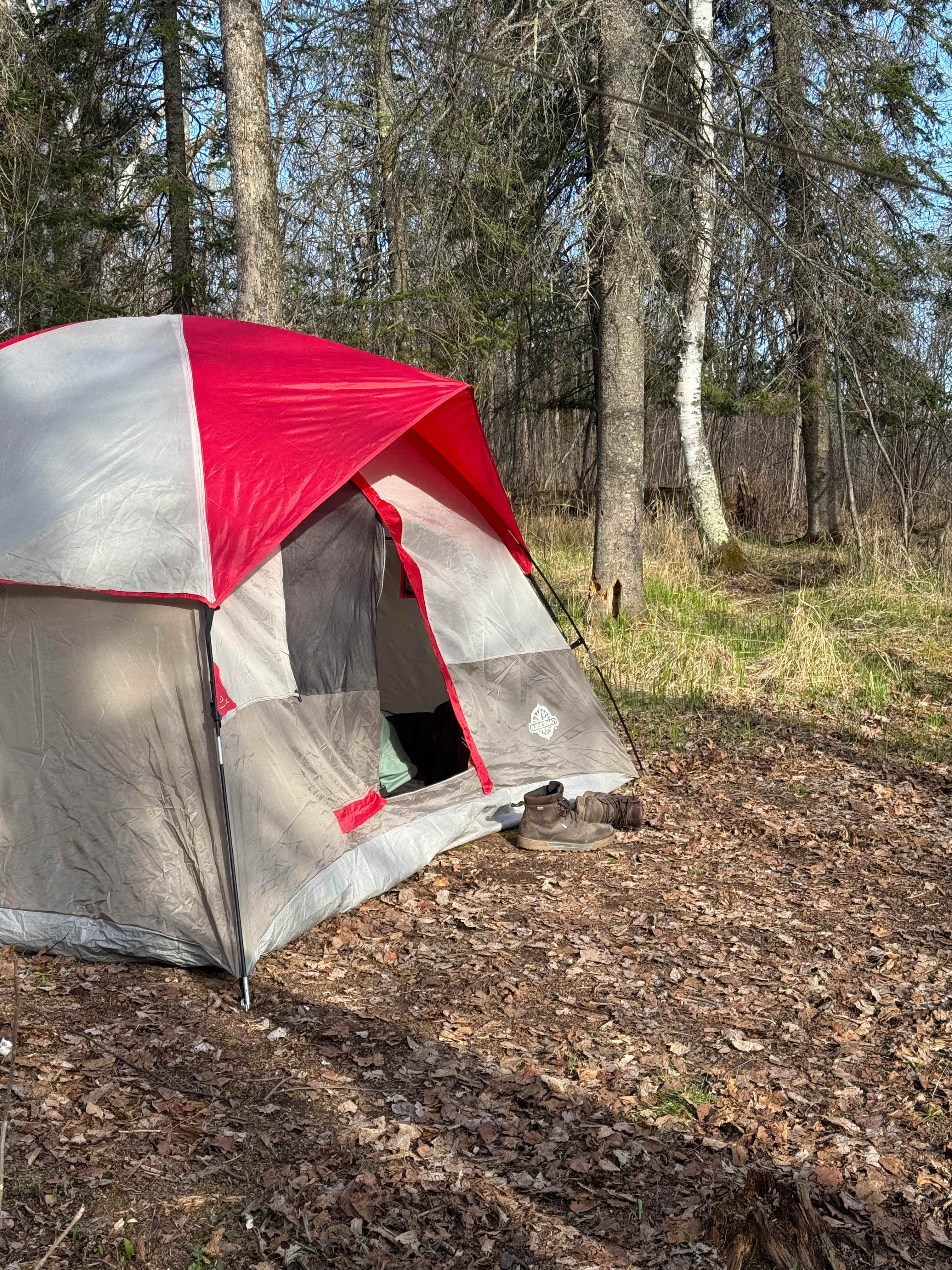 Flat space for tent