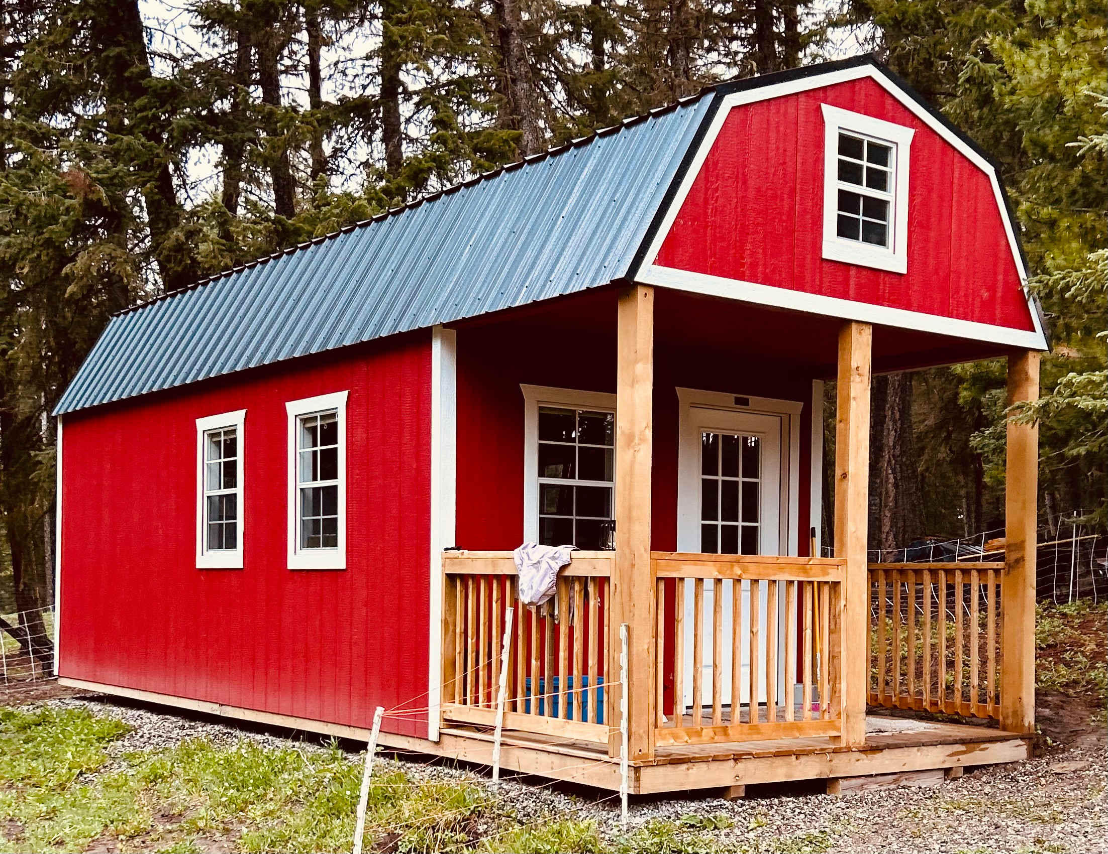 The gorgeous barn style cabin where we stayed one night. Sleeps many with two loft beds and a main floor bed.