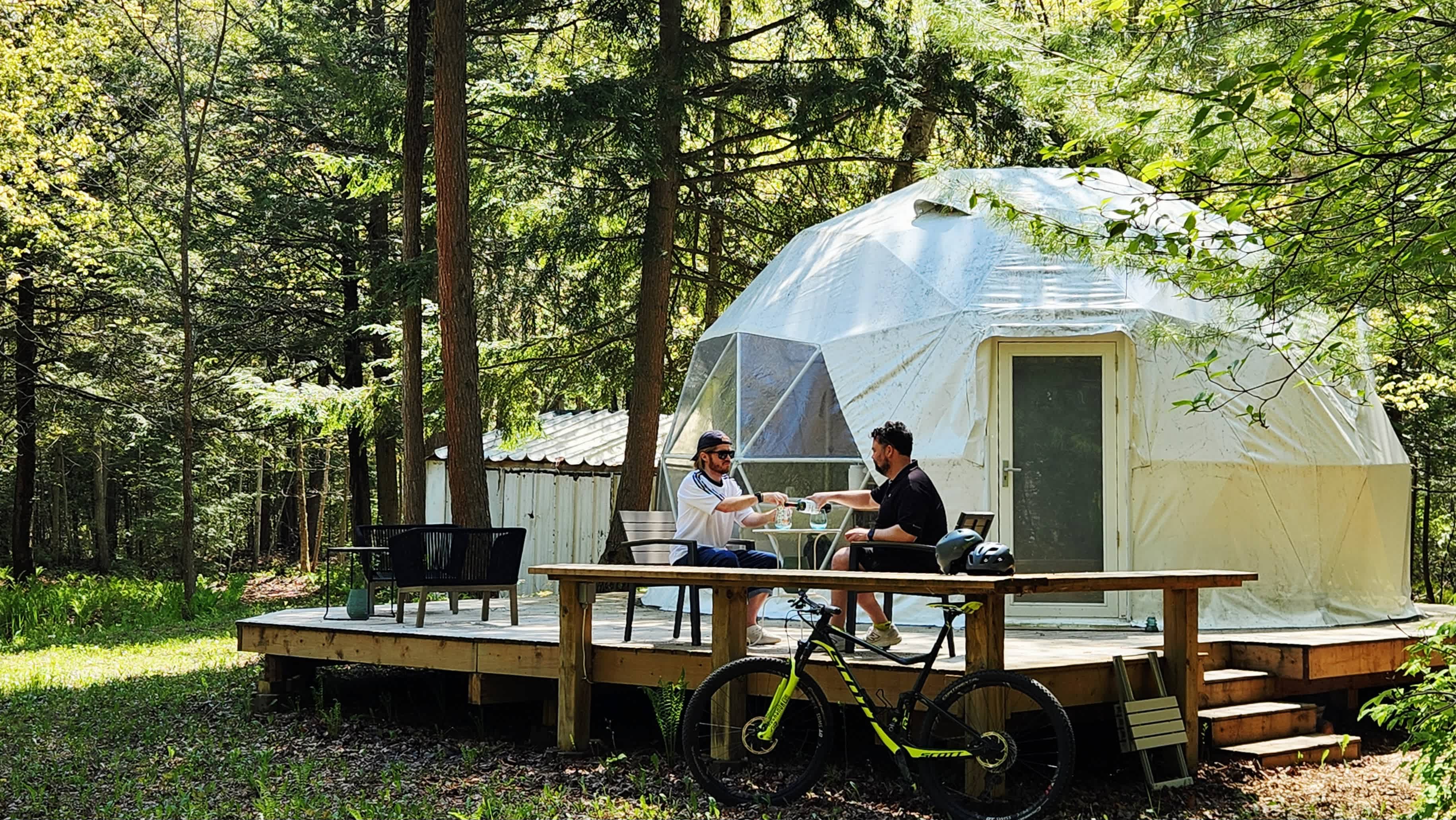 Woodlands Dome - A charming getaway